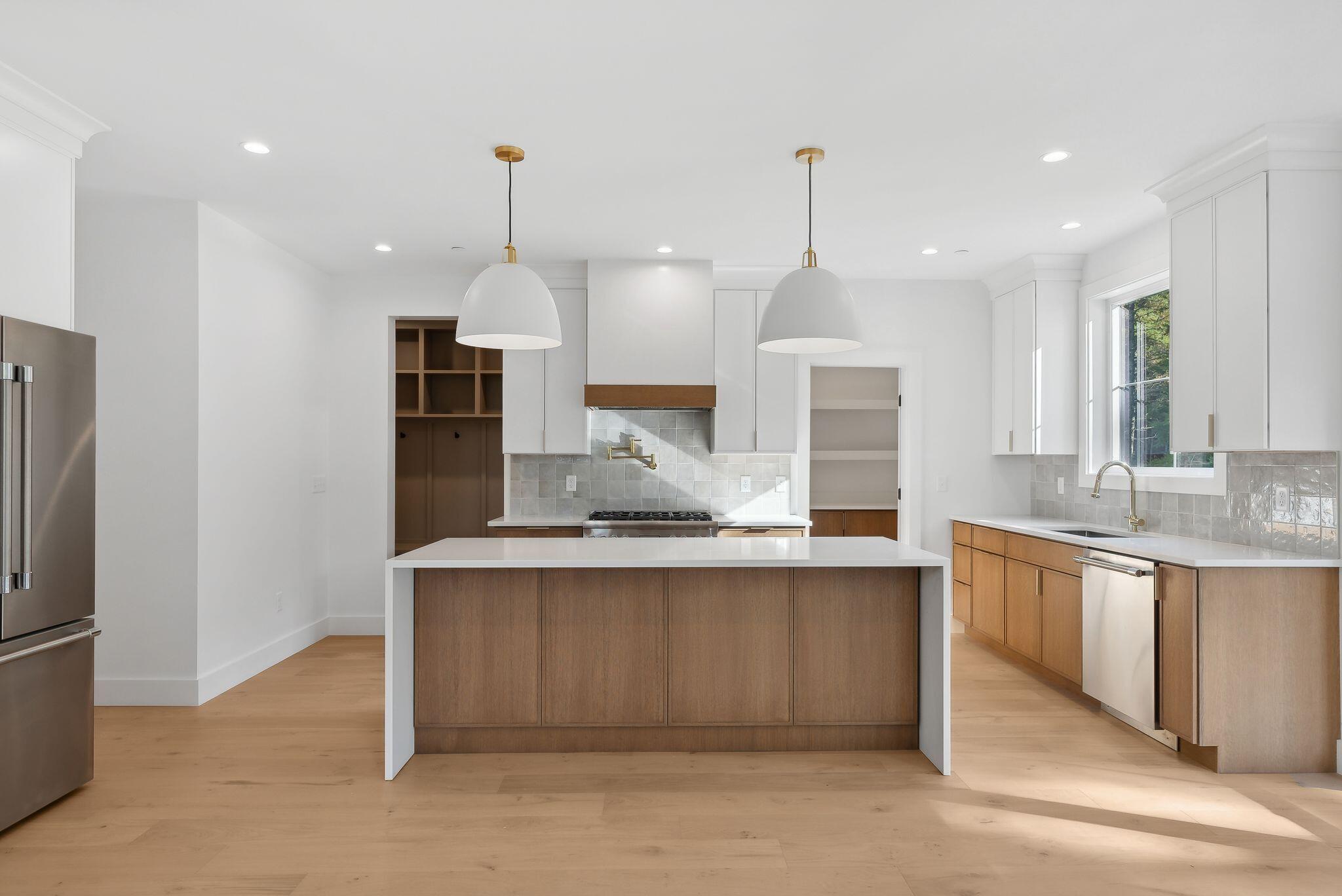 6 Martell Way