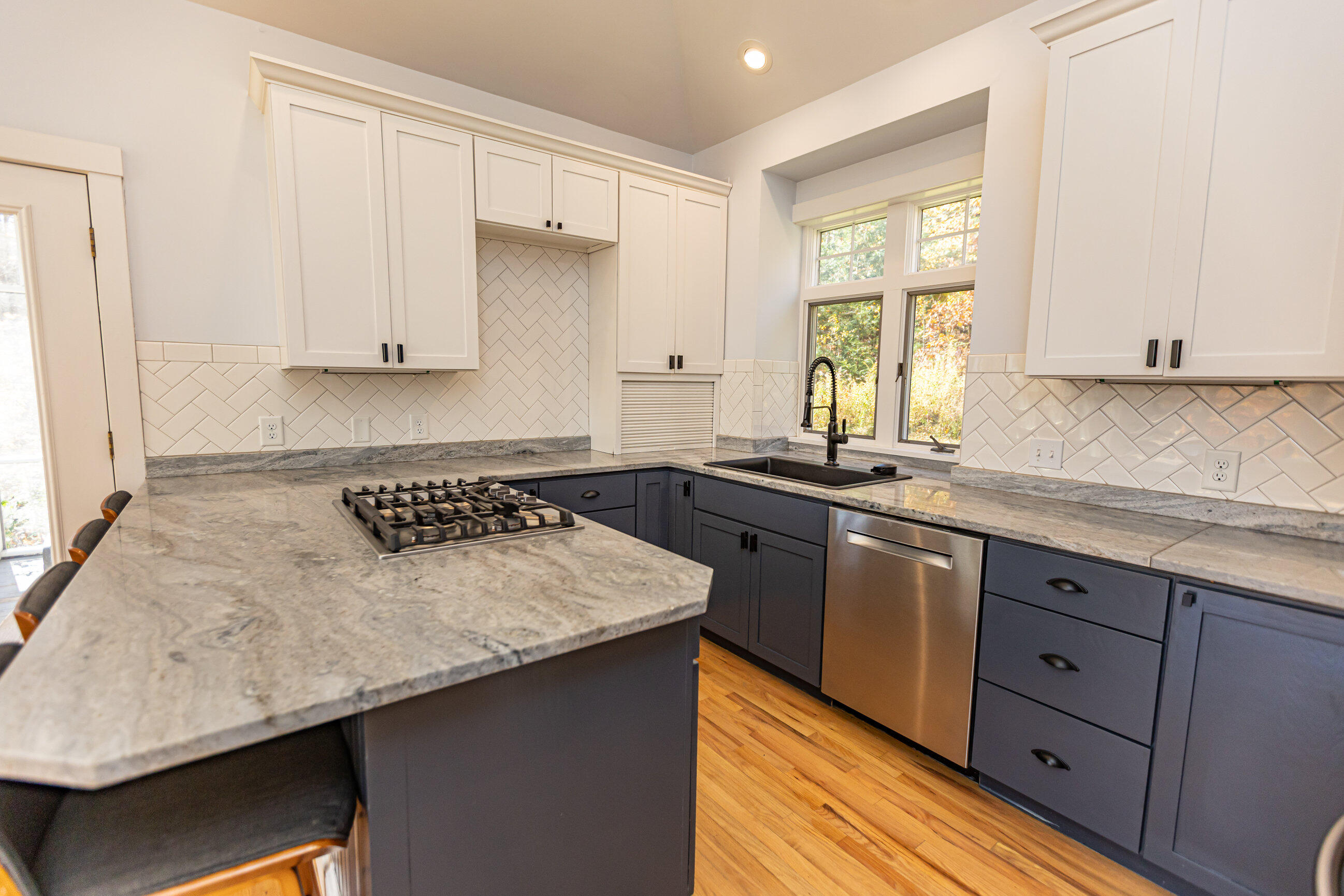 214 Pleasant Valley Road