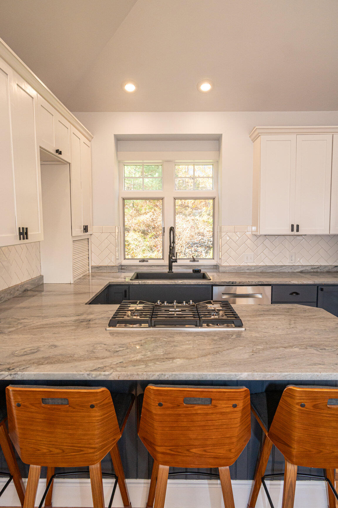 214 Pleasant Valley Road