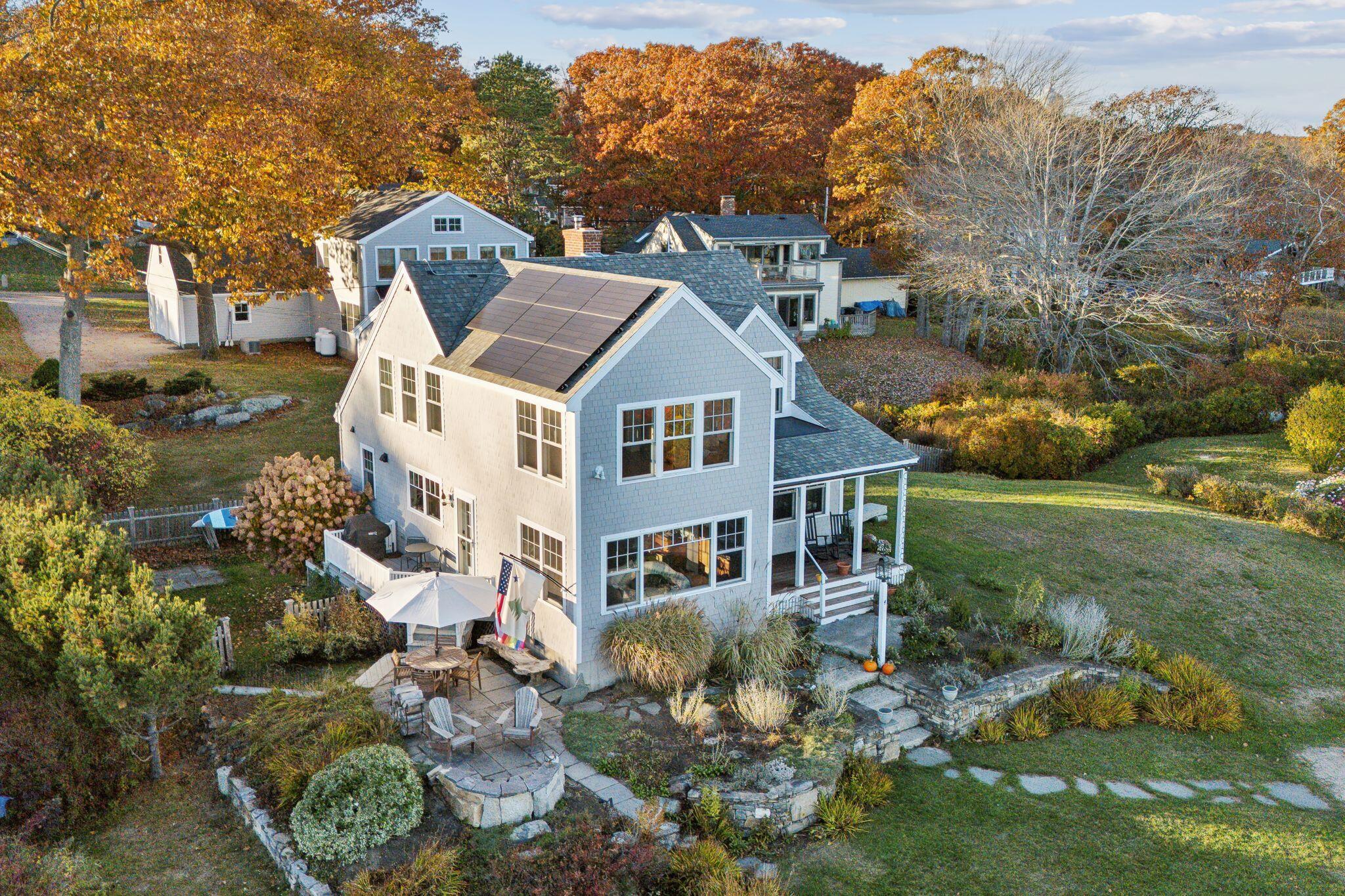 4 Brooks Street