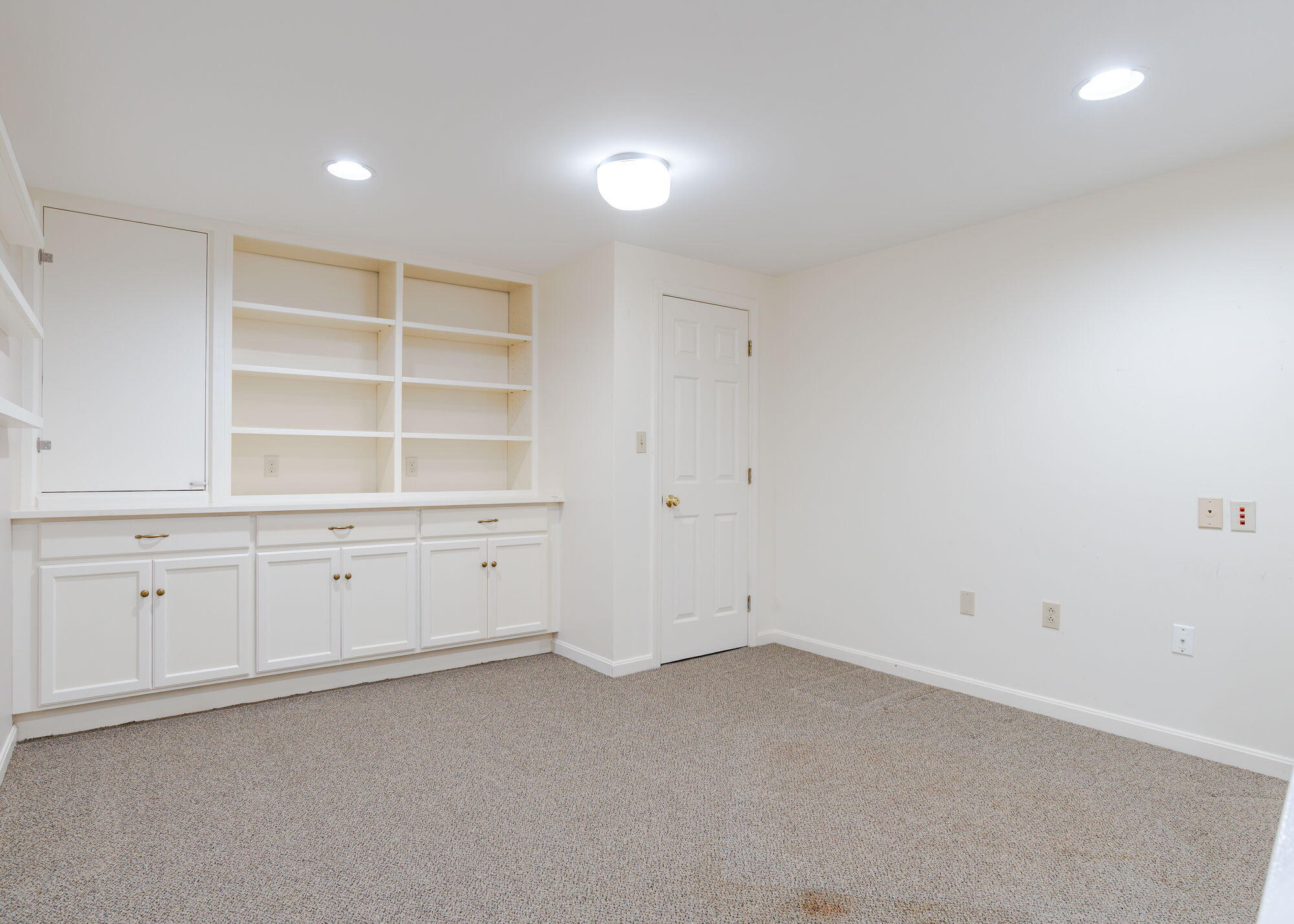 138 Roaring Brook Road