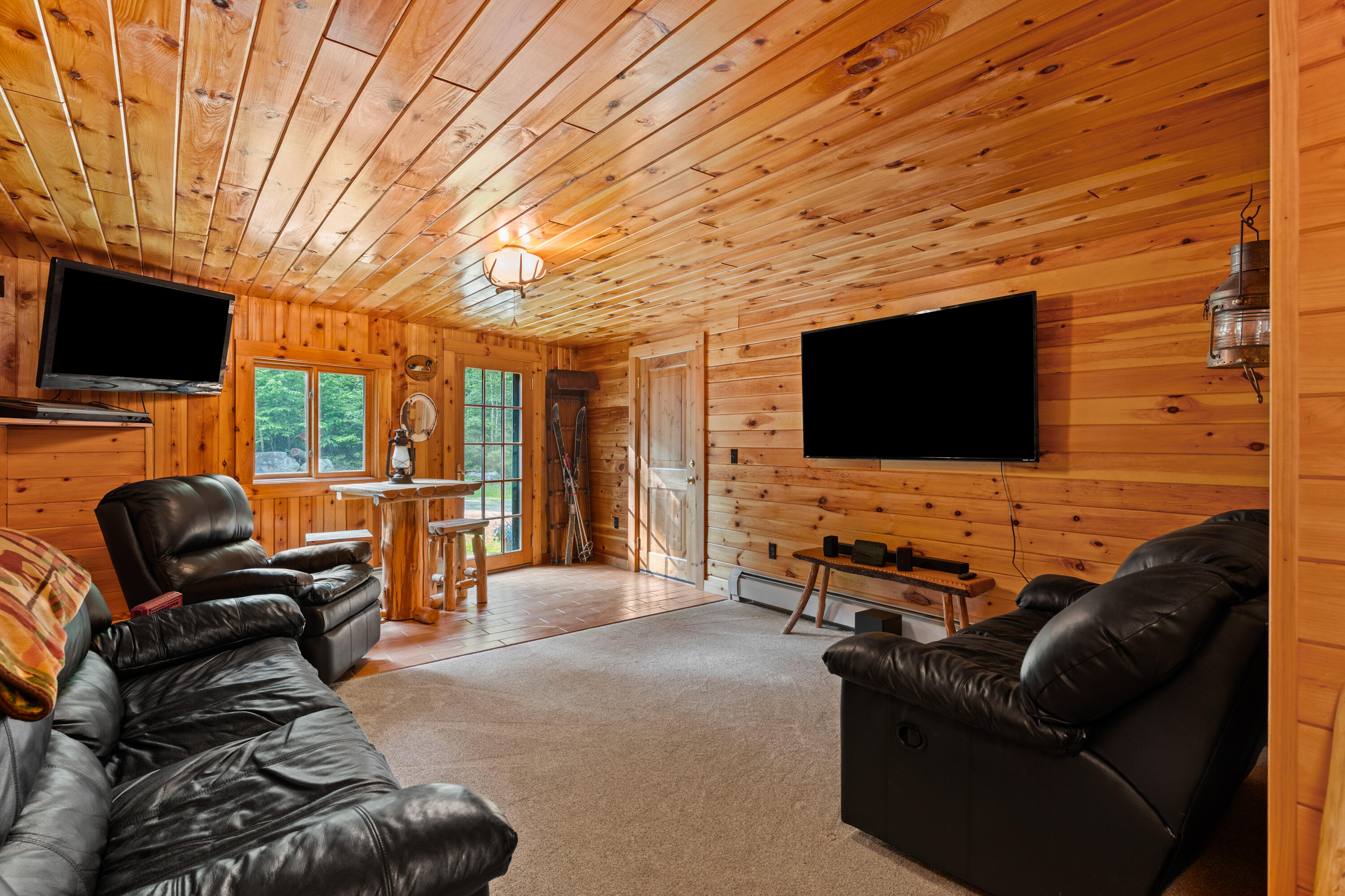 320 Commons Drive