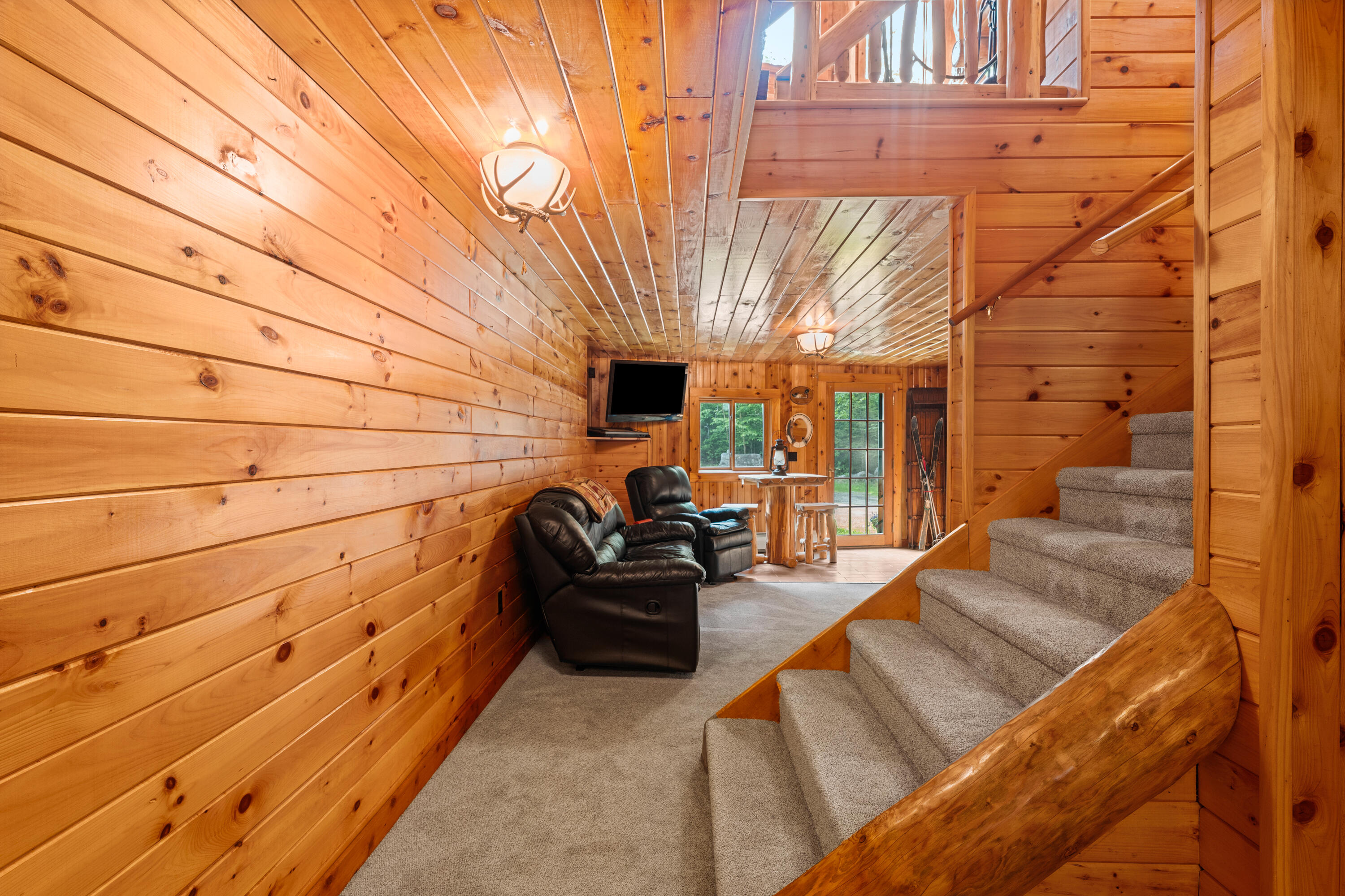 320 Commons Drive