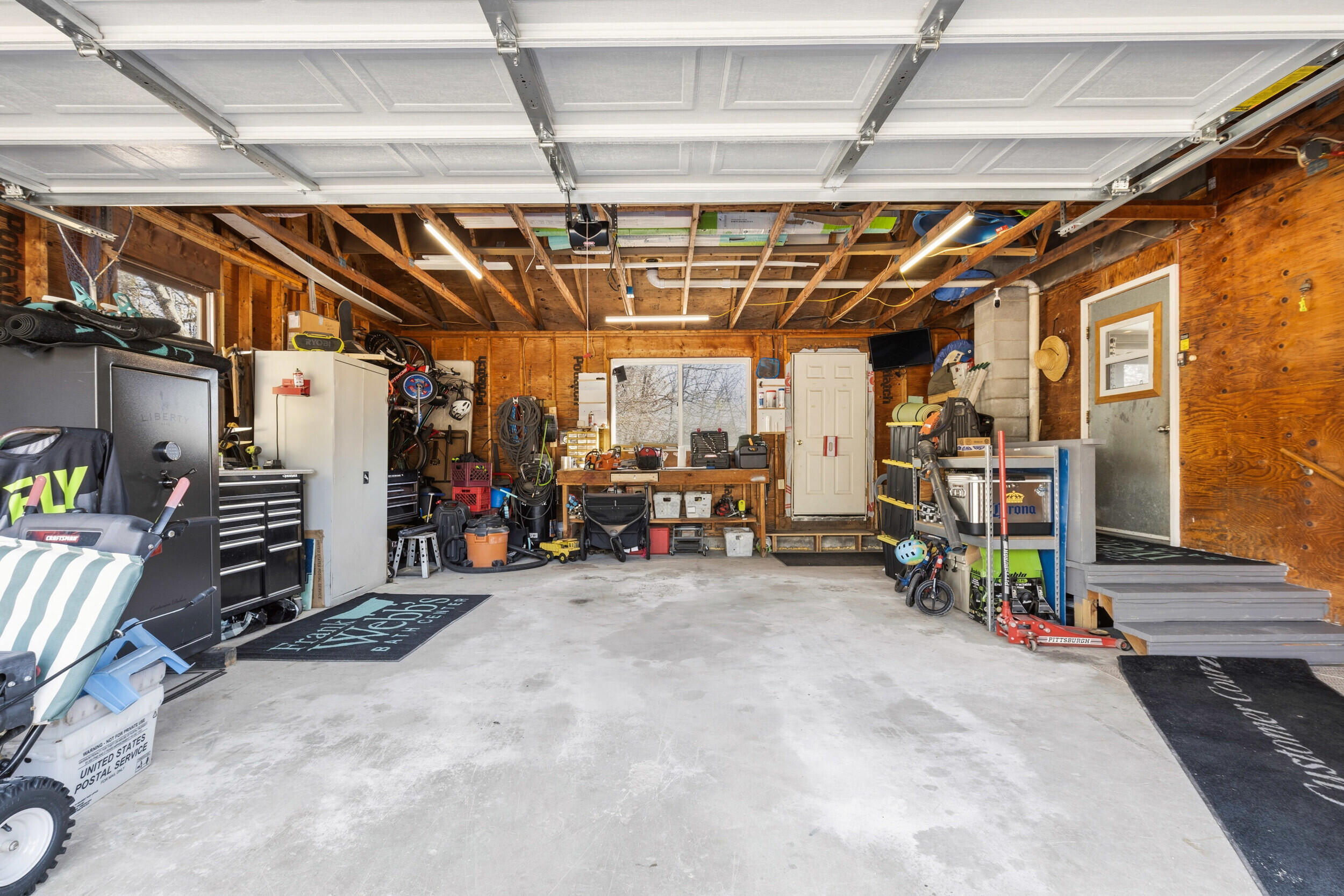 294 QUAKER RIDGE Road