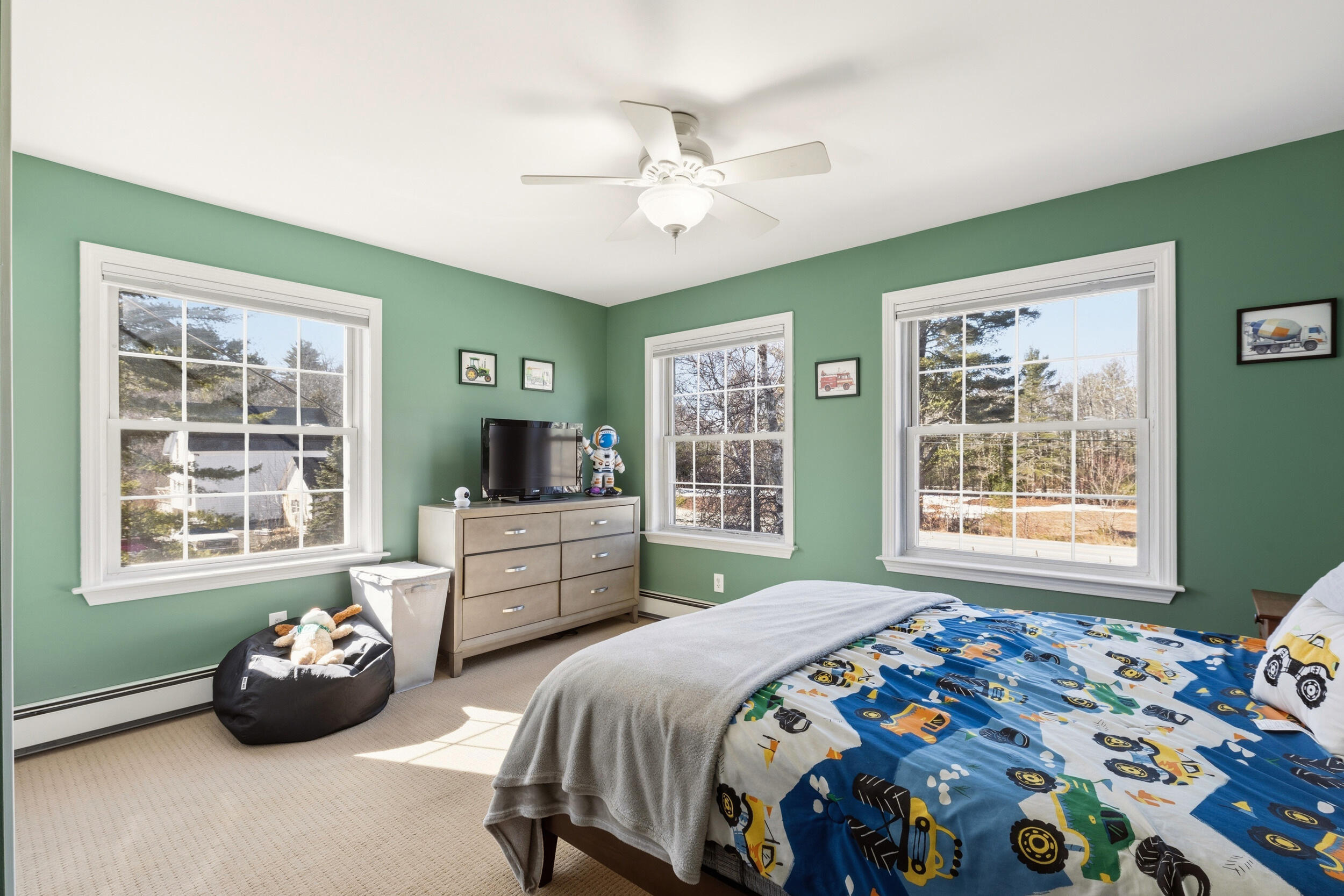294 QUAKER RIDGE Road
