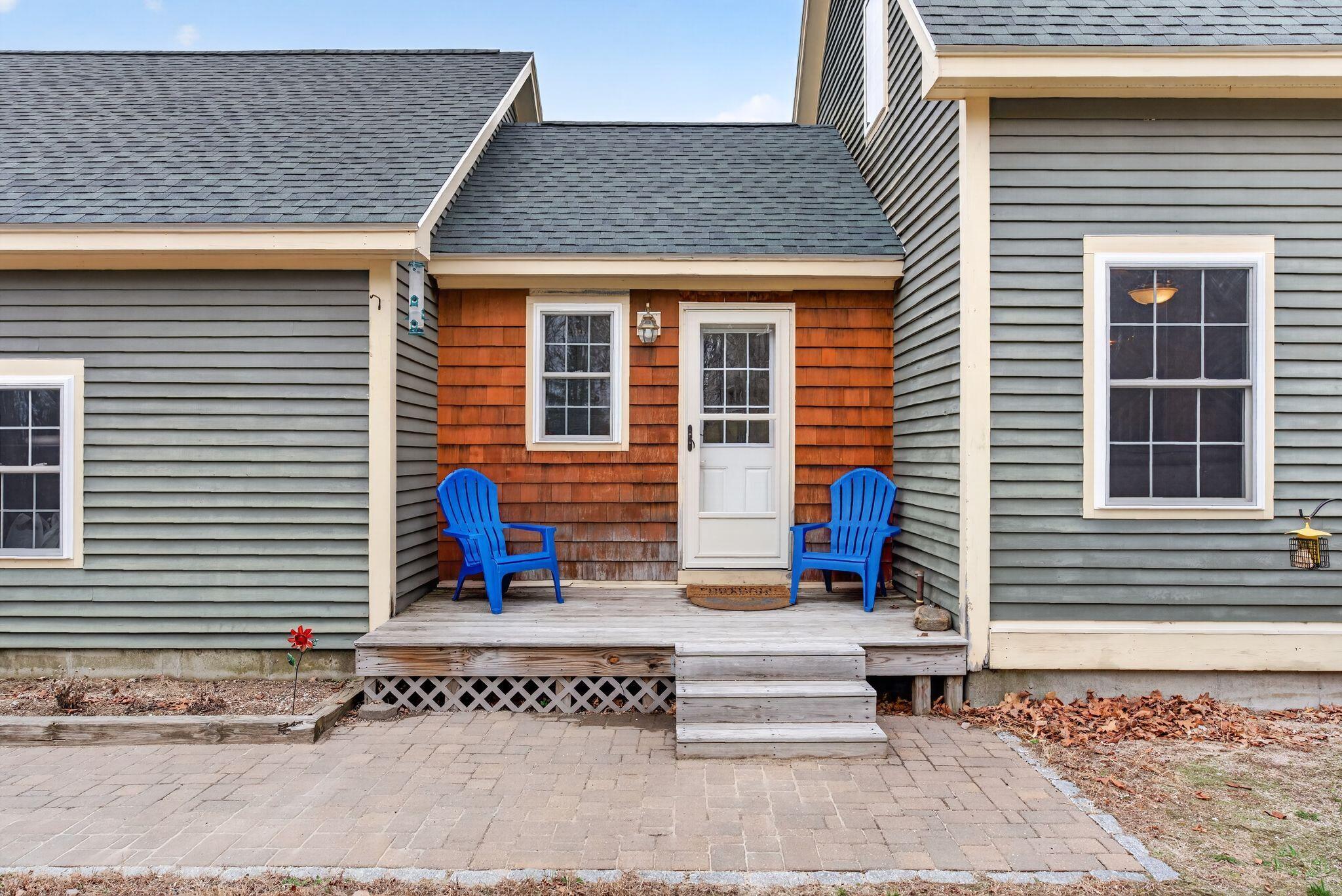8 Colina Drive