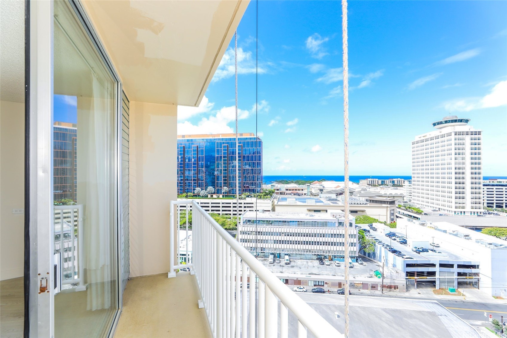 750 Amana Street 1612