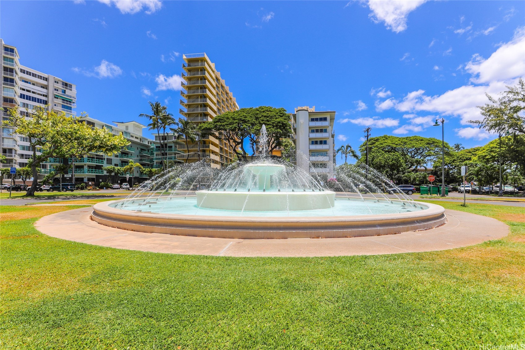 2957 Kalakaua Avenue 402