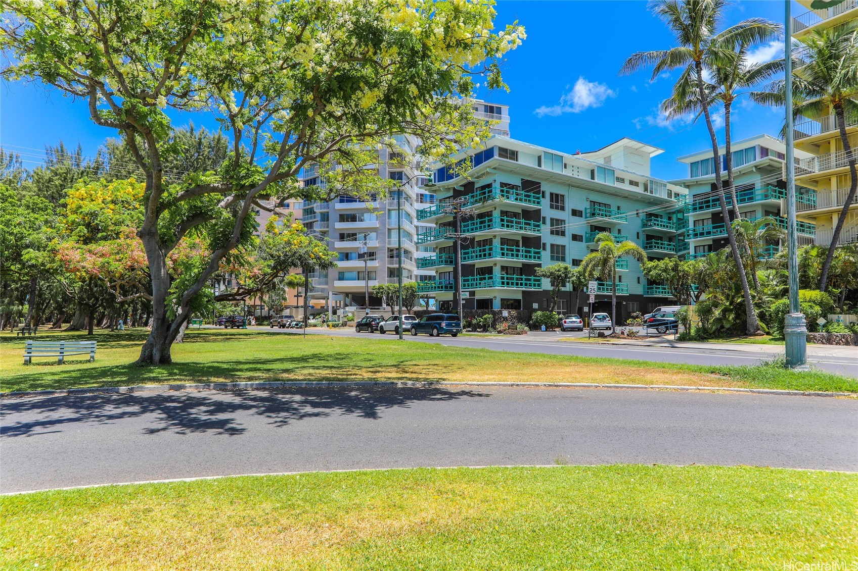 2957 Kalakaua Avenue 402