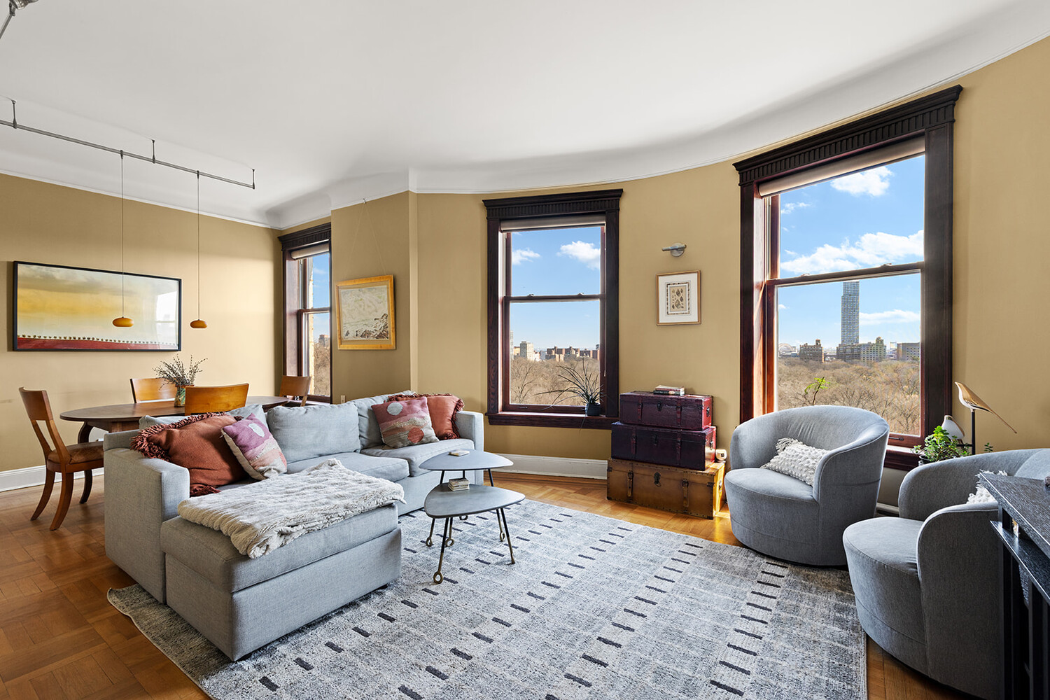 418 CENTRAL Park W 106