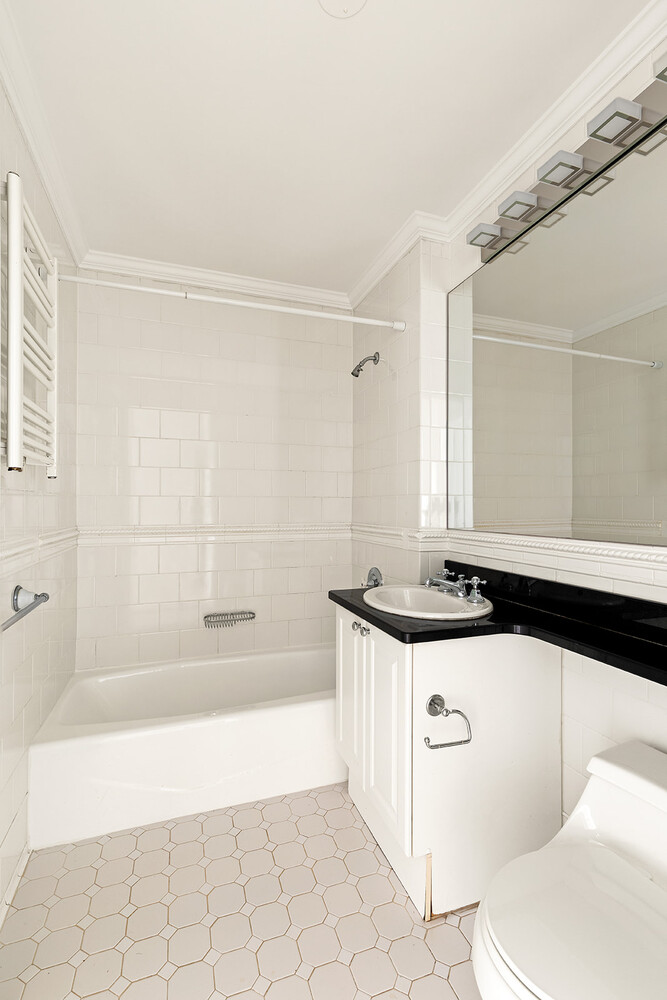 404 E 76TH Street 10D