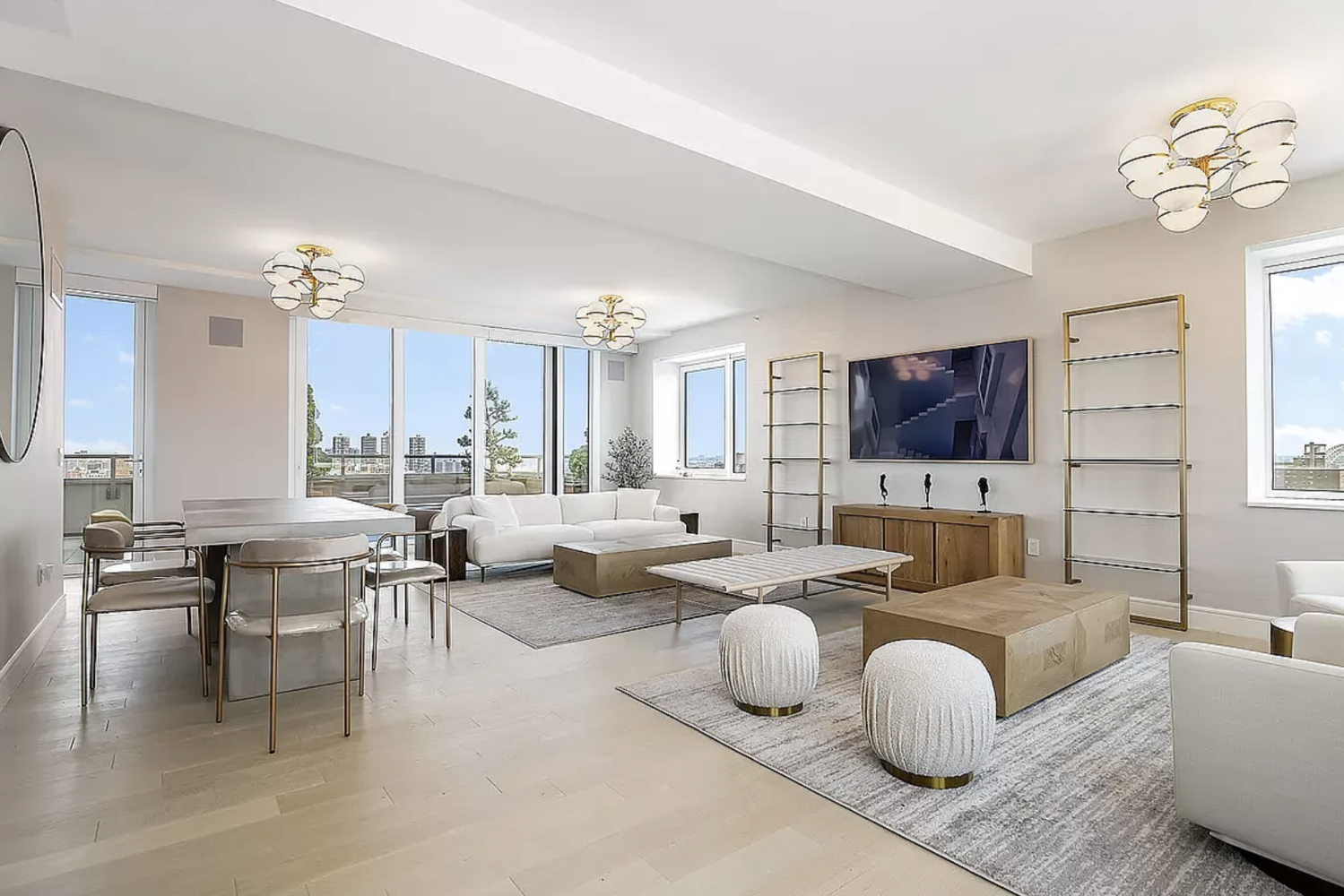 1399 PARK Avenue 21B