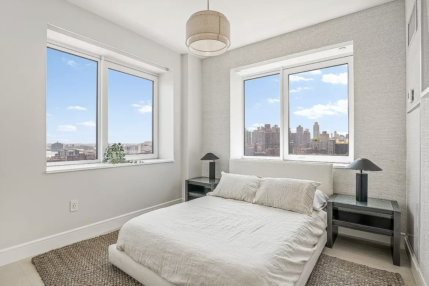 1399 PARK Avenue 21B