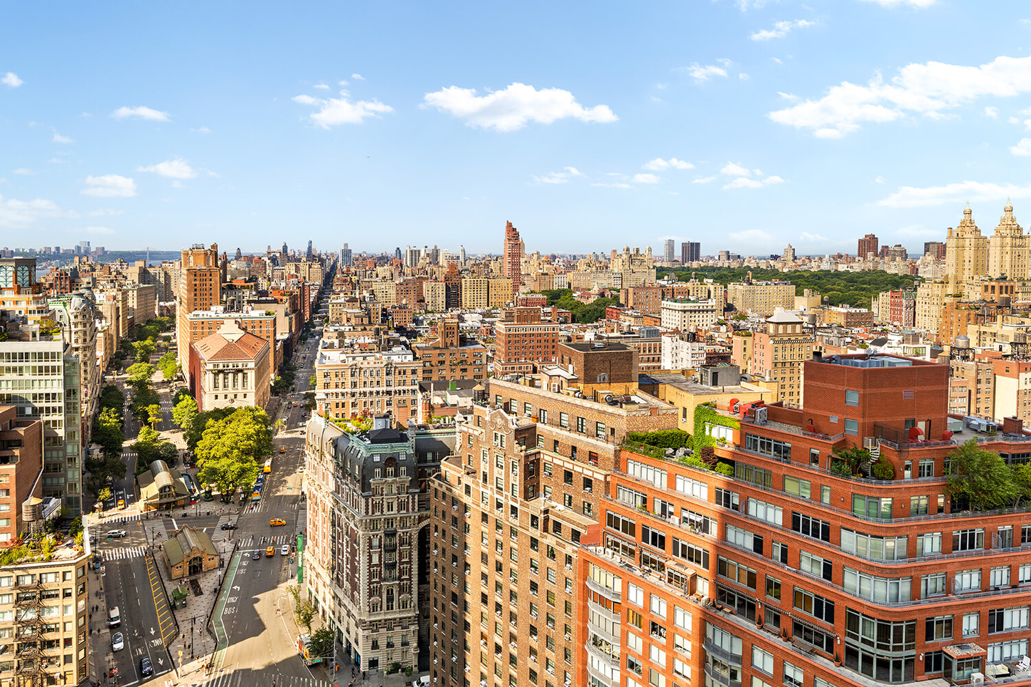 2025 BROADWAY 8E