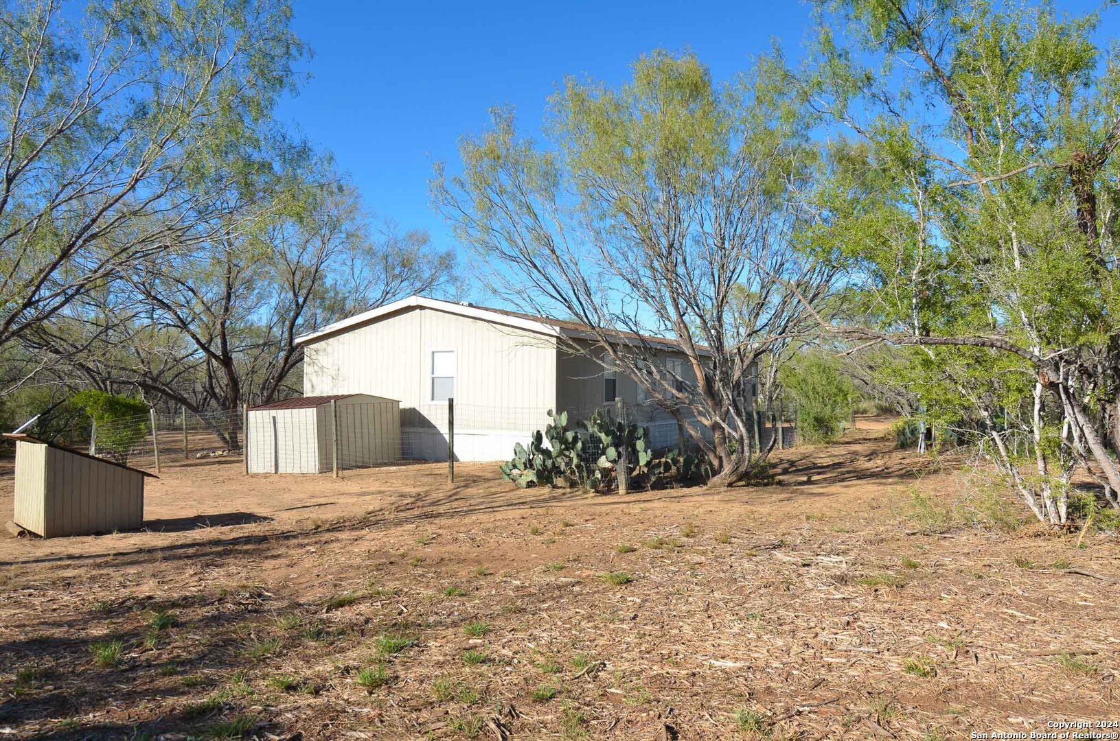3744 County Road 2800
