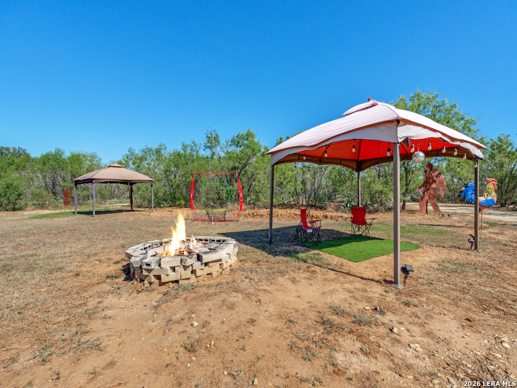 15725 N INTERSTATE 35