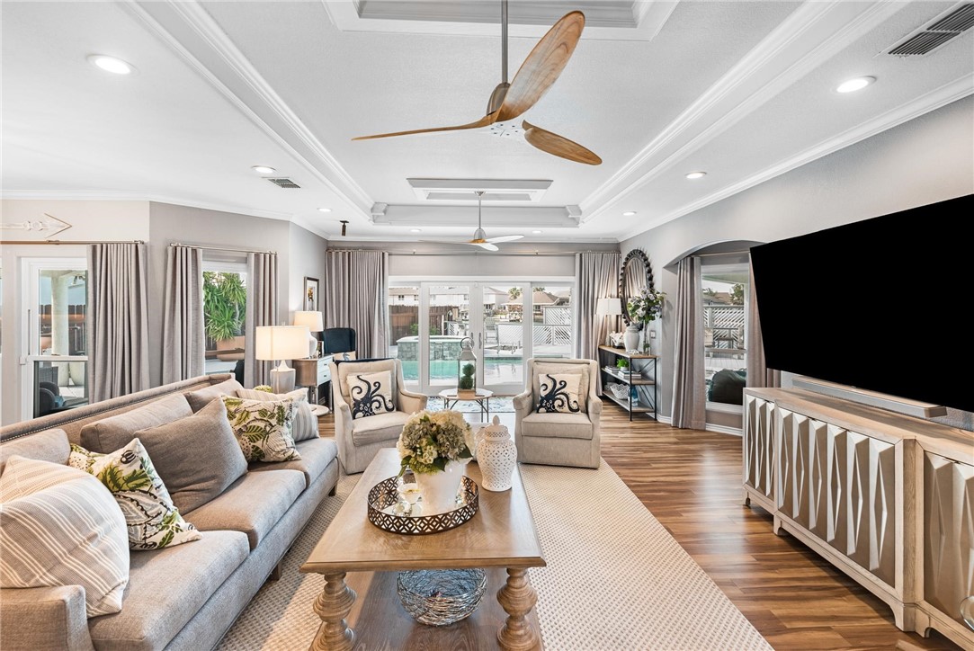 13914 Hawksnest Bay Dr