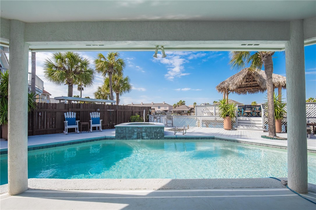 13914 Hawksnest Bay Dr