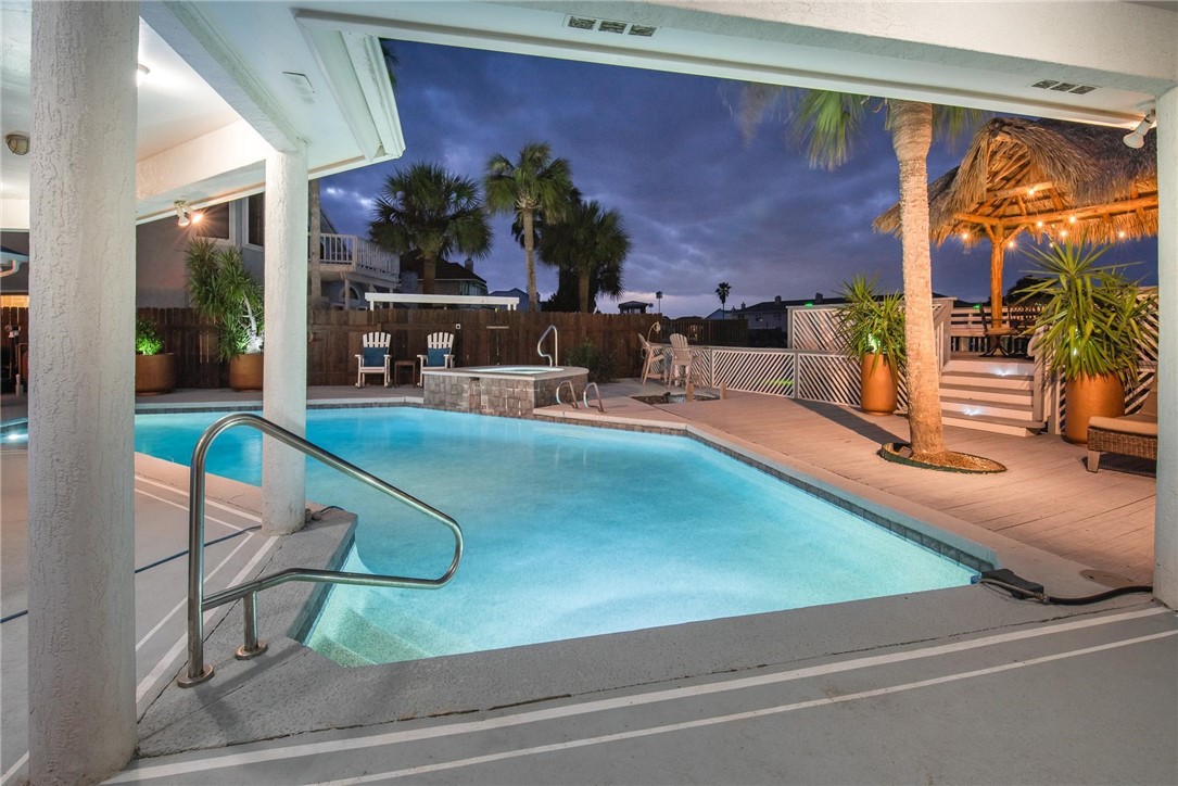 13914 Hawksnest Bay Dr