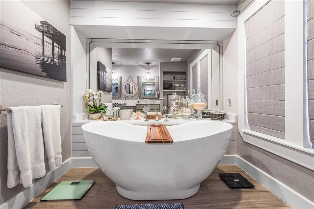 13914 Hawksnest Bay Dr