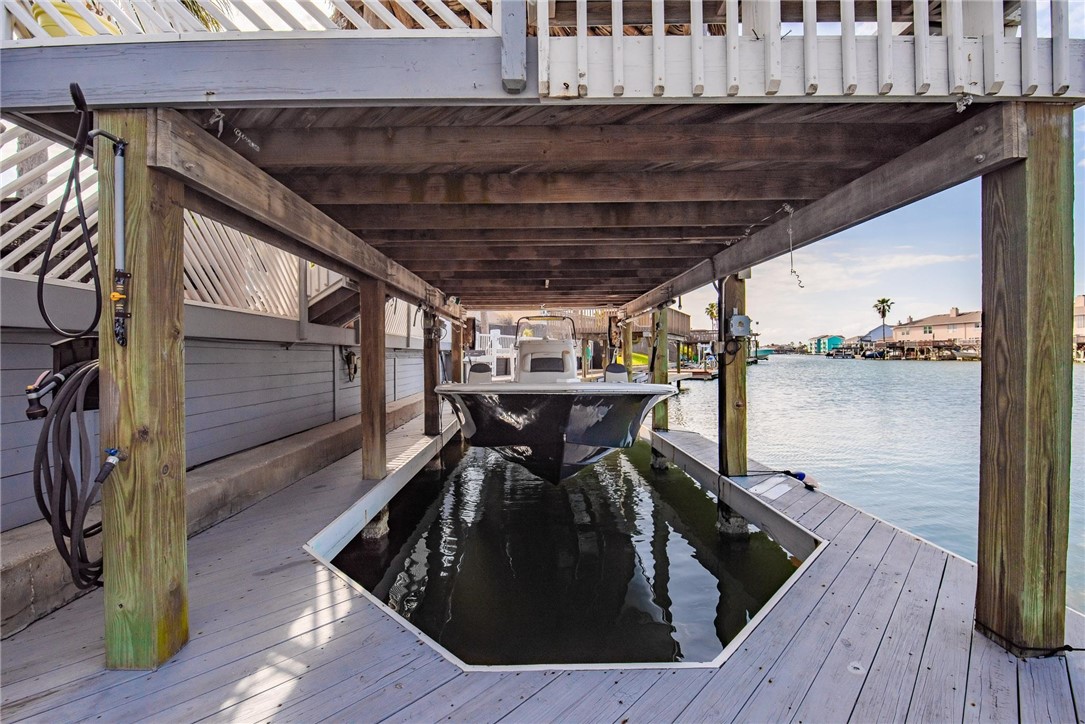 13914 Hawksnest Bay Dr