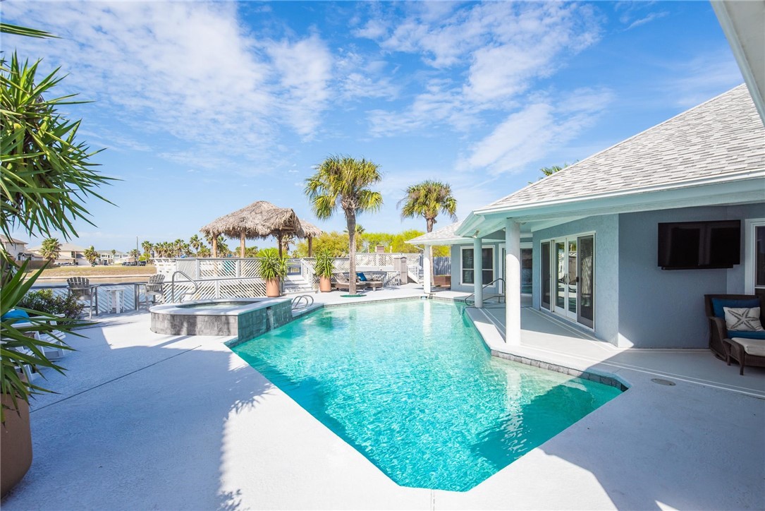 13914 Hawksnest Bay Dr