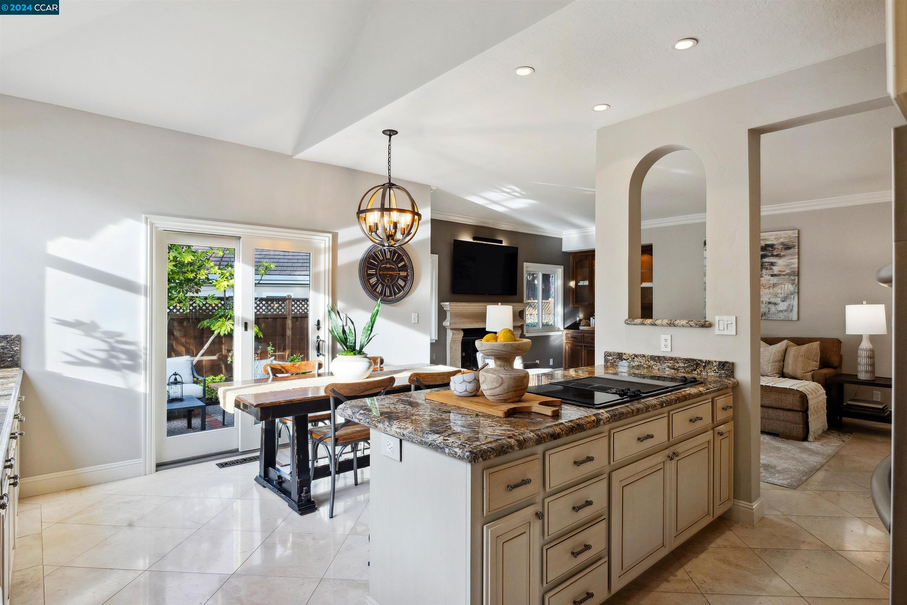 3311 Quail Walk Ln