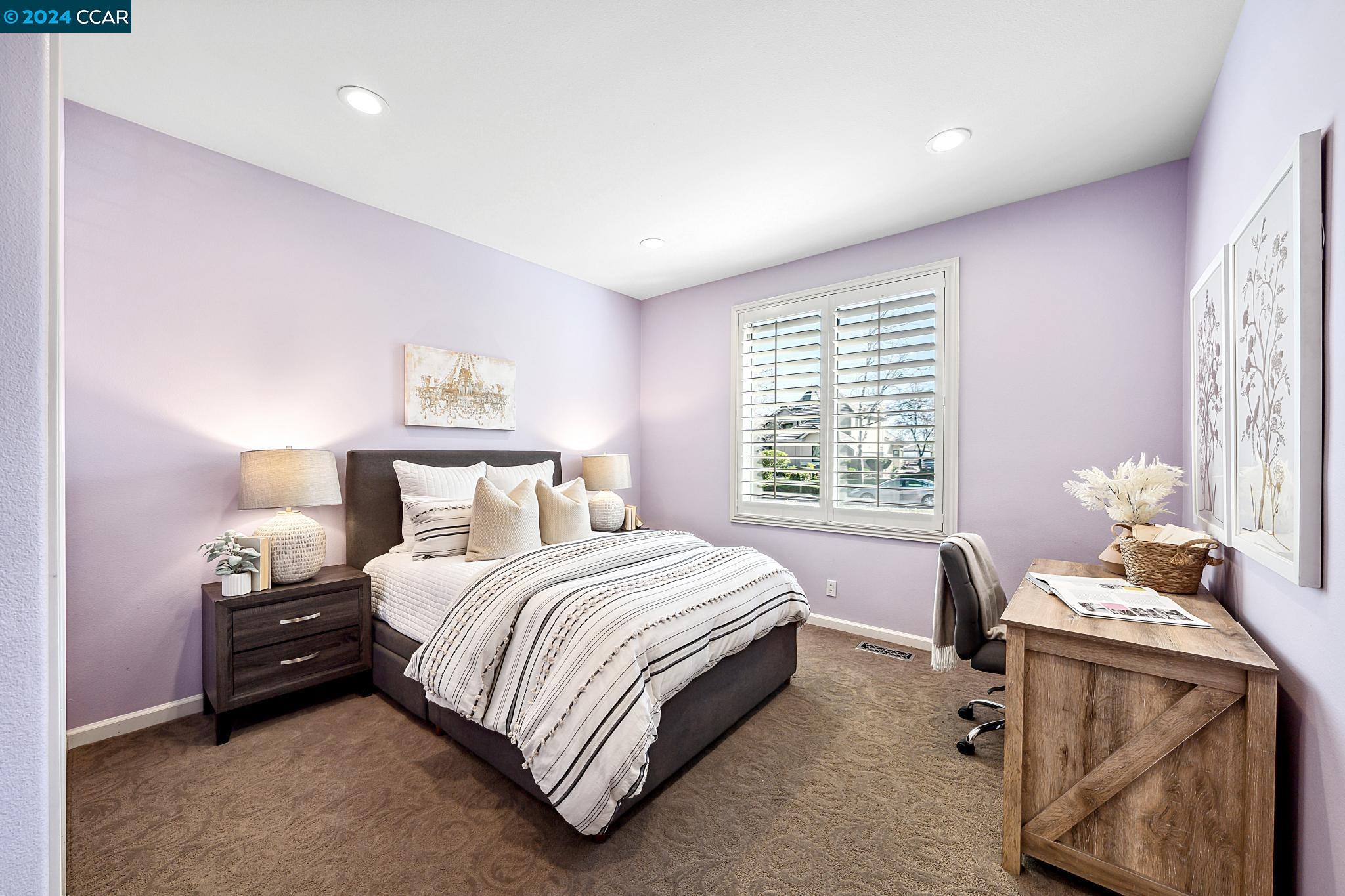 3520 Country Club Place