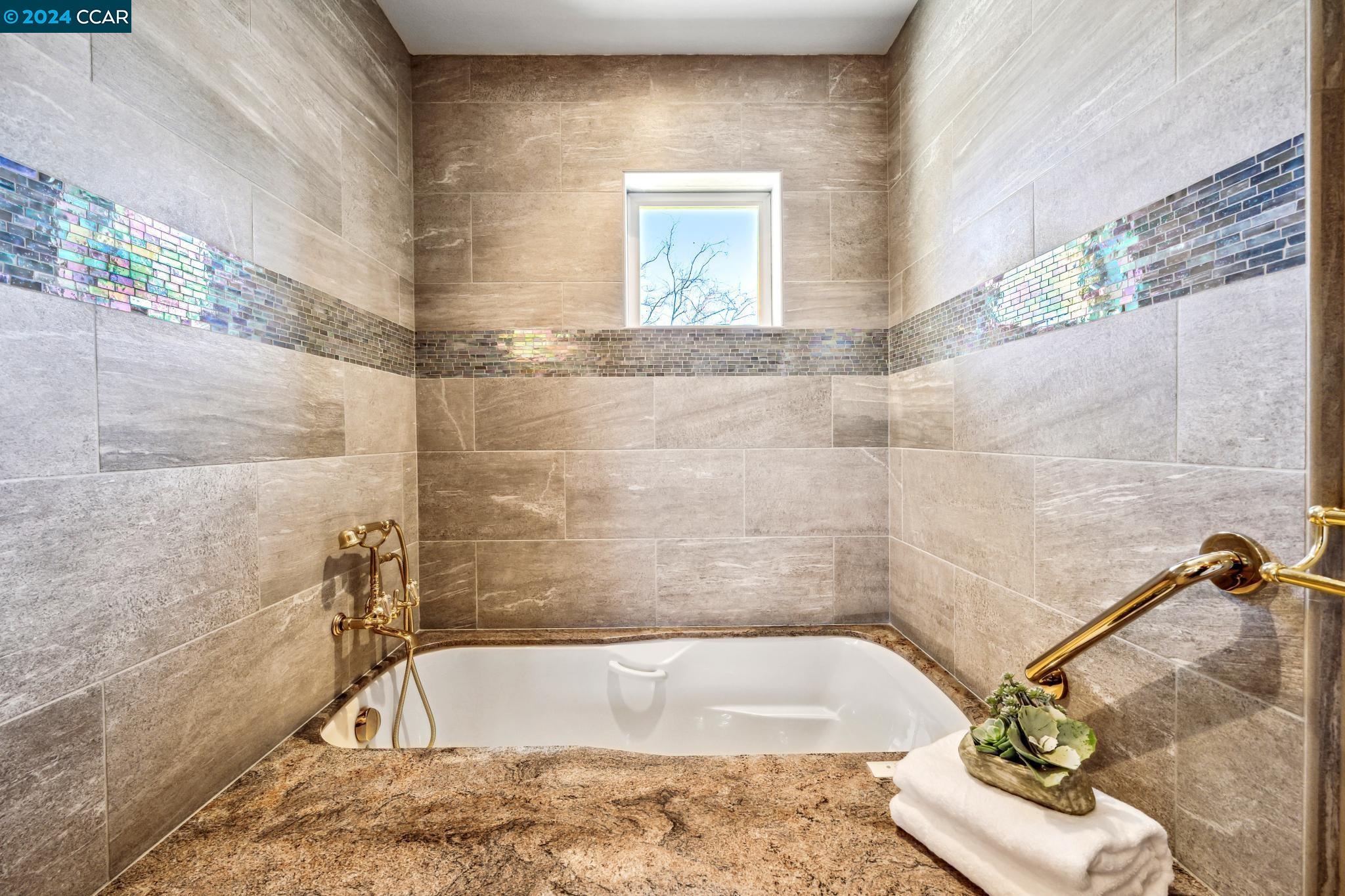 3520 Country Club Place