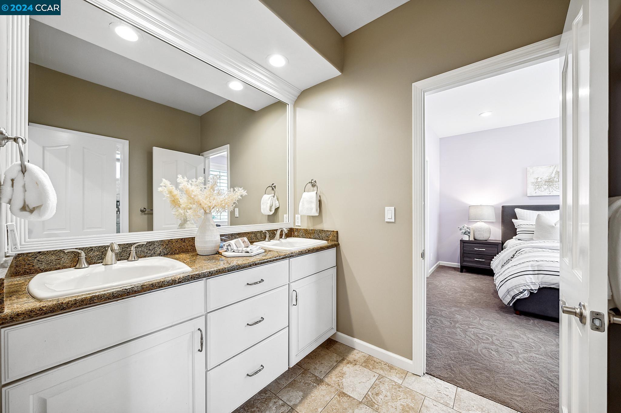 3520 Country Club Place