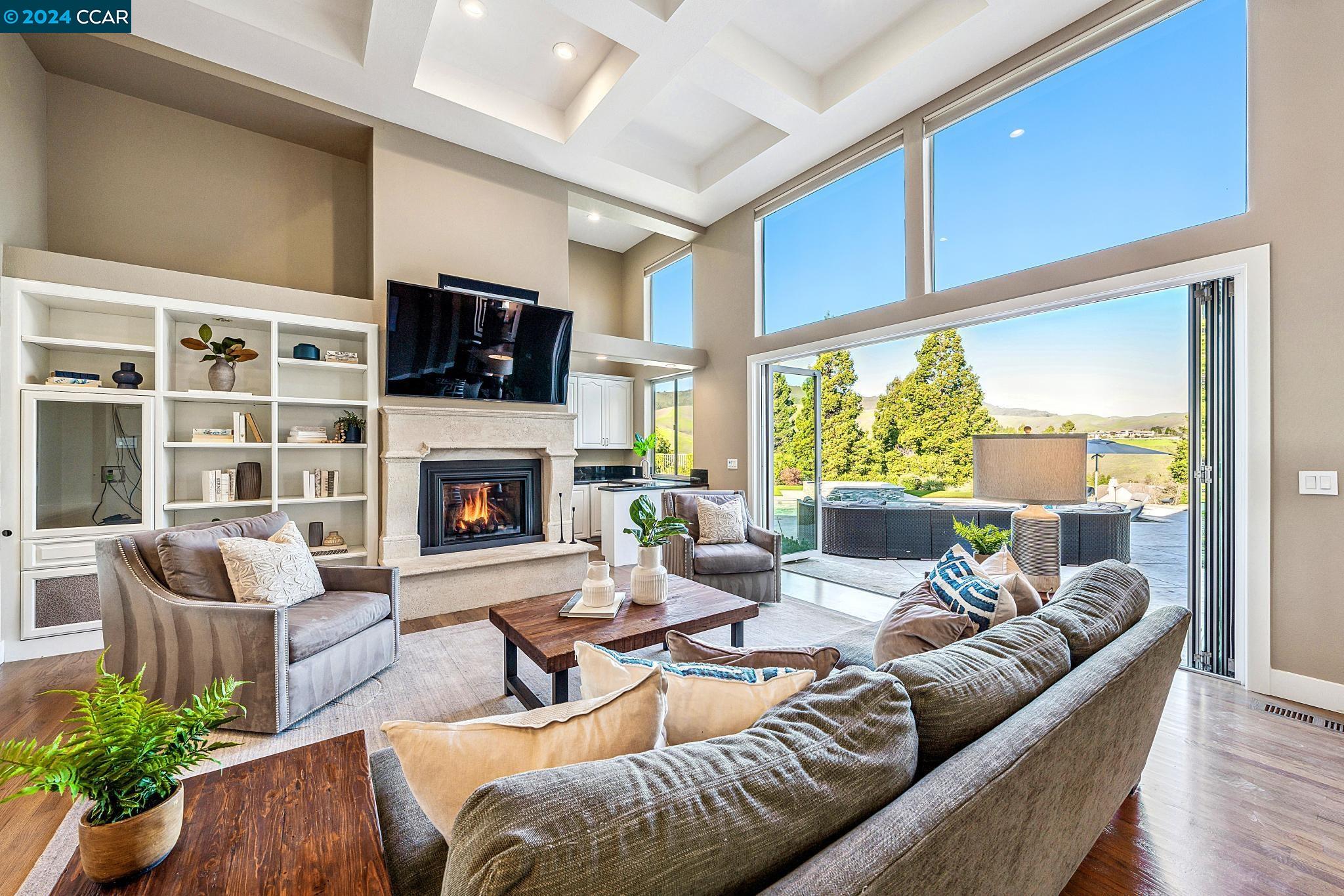 3520 Country Club Place