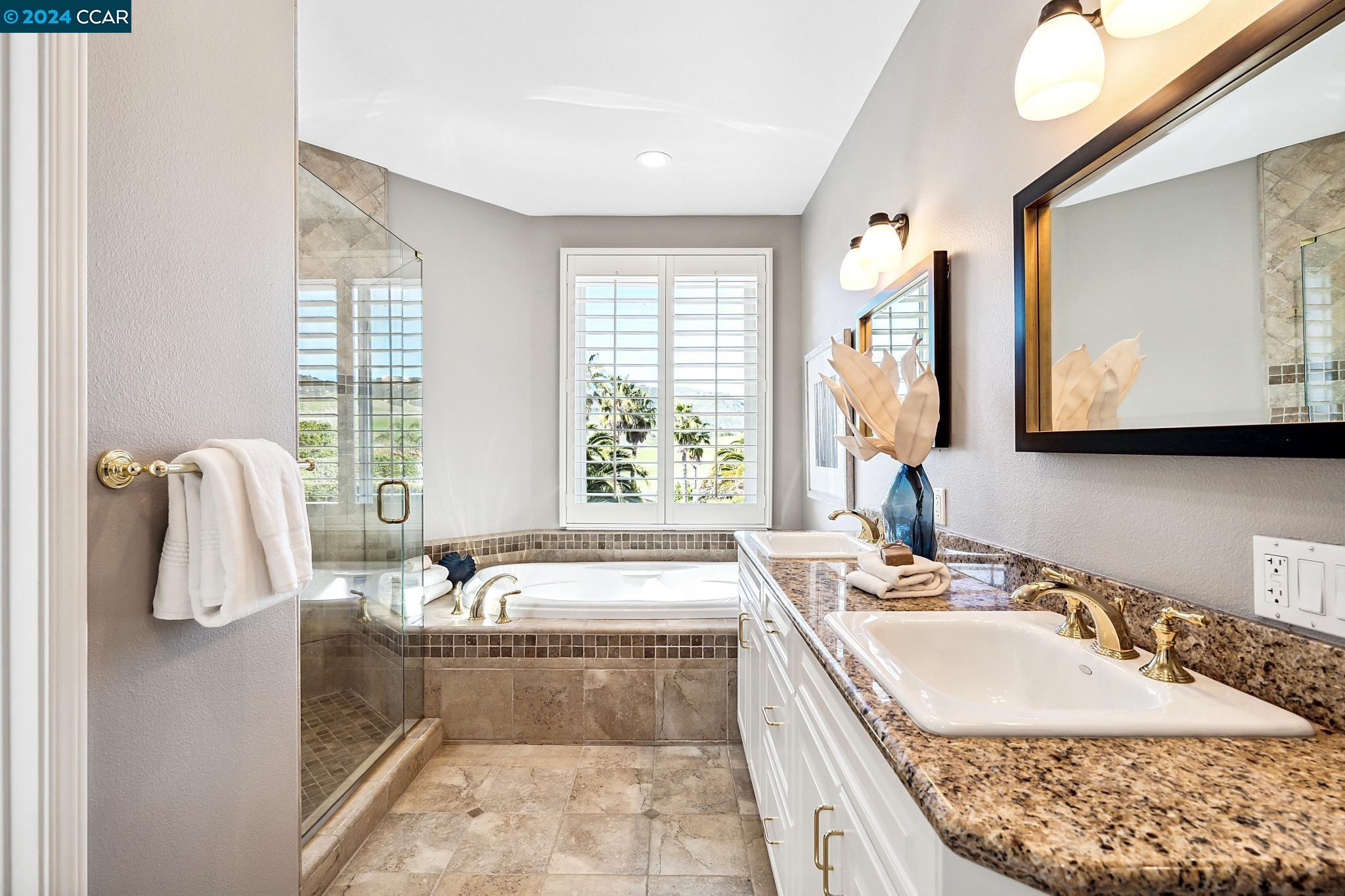 3520 Country Club Place