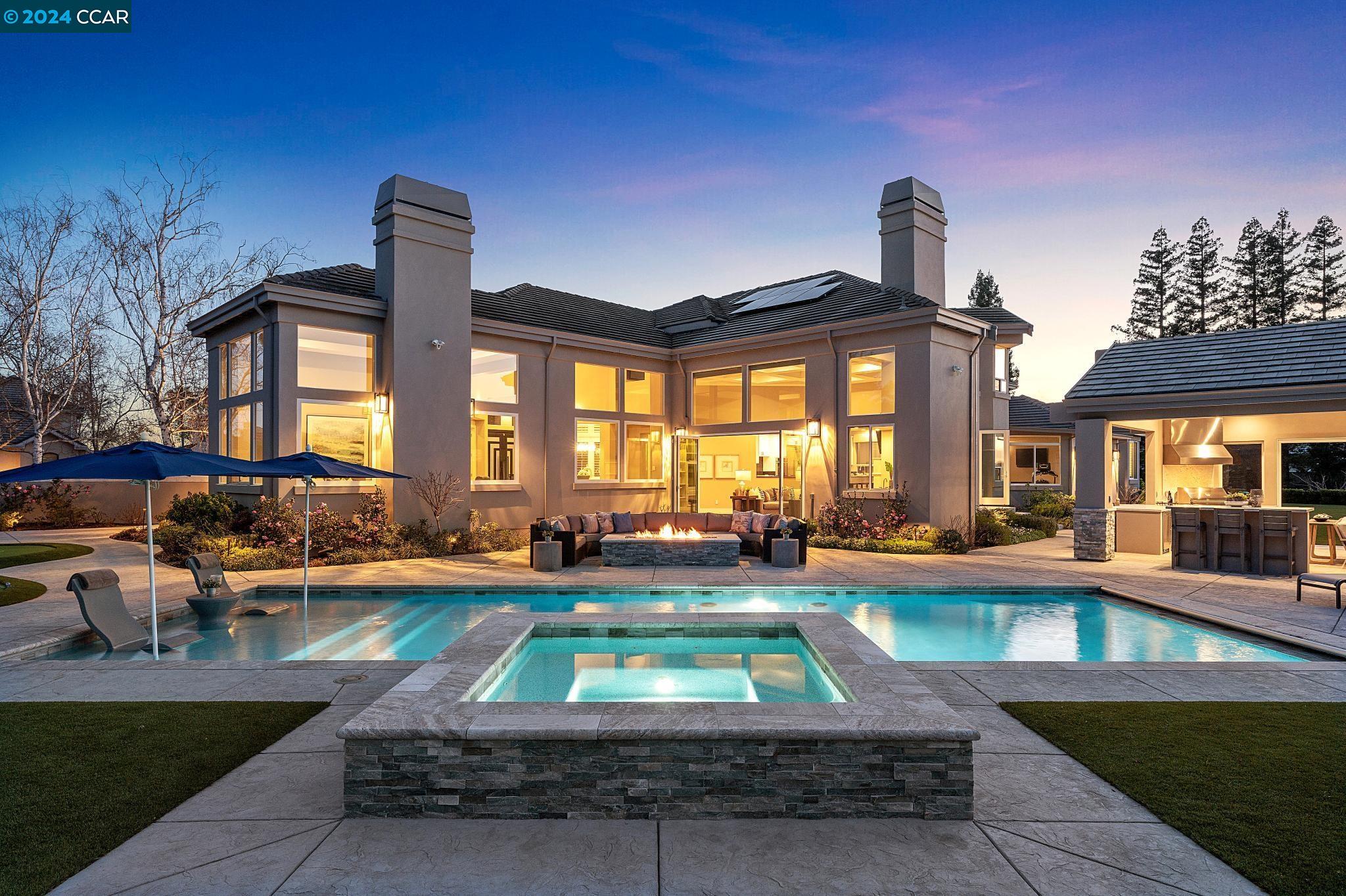 3520 Country Club Place