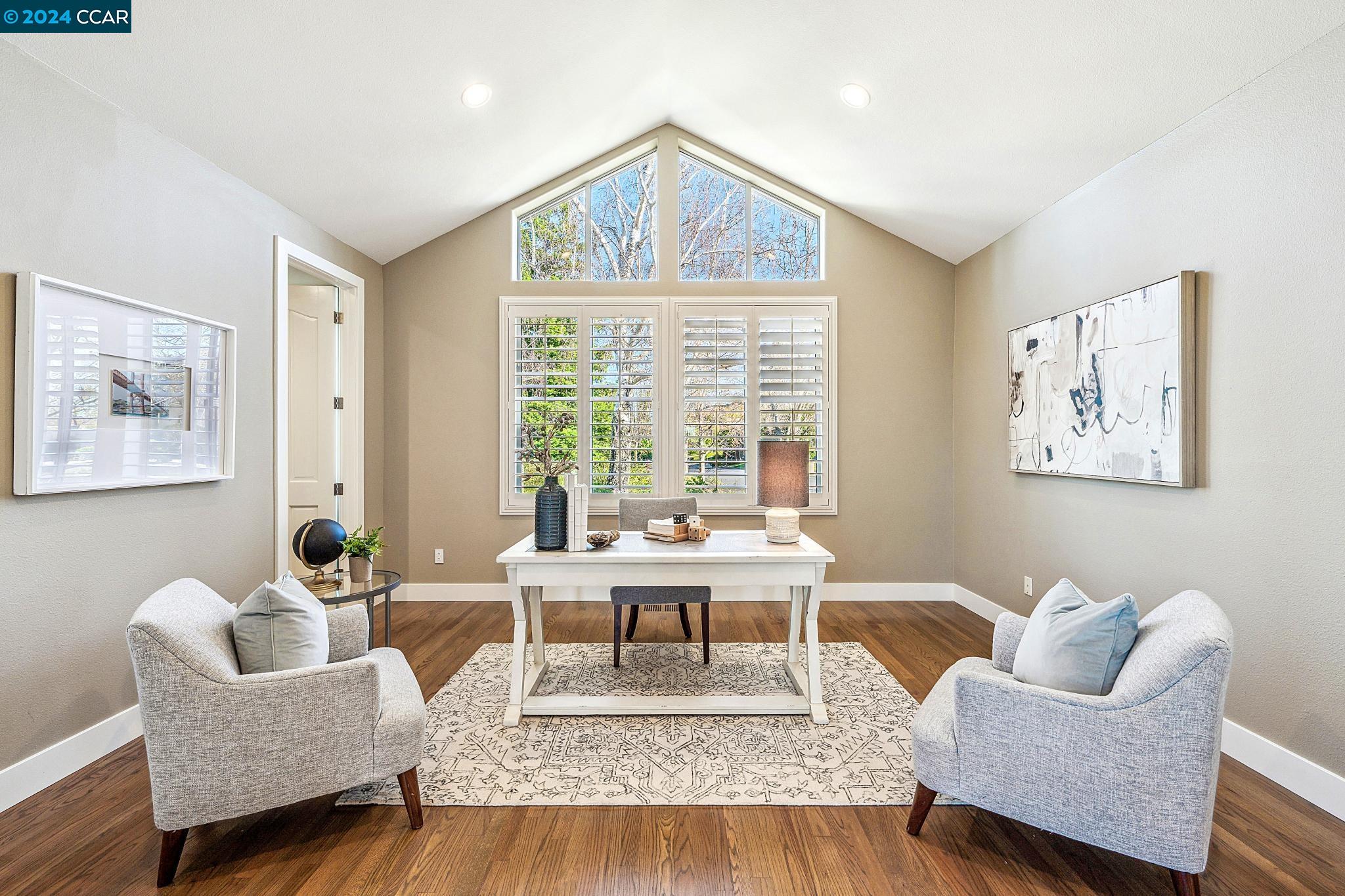 3520 Country Club Place