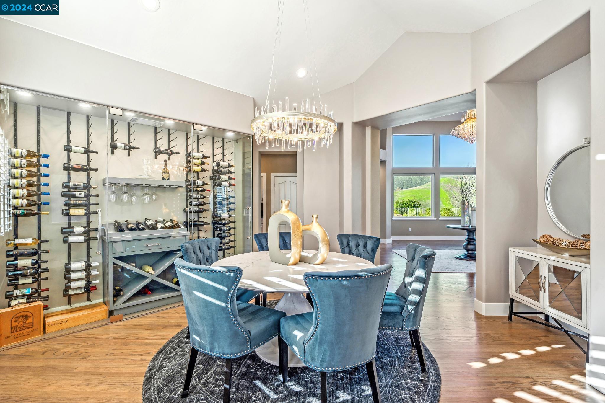 3520 Country Club Place