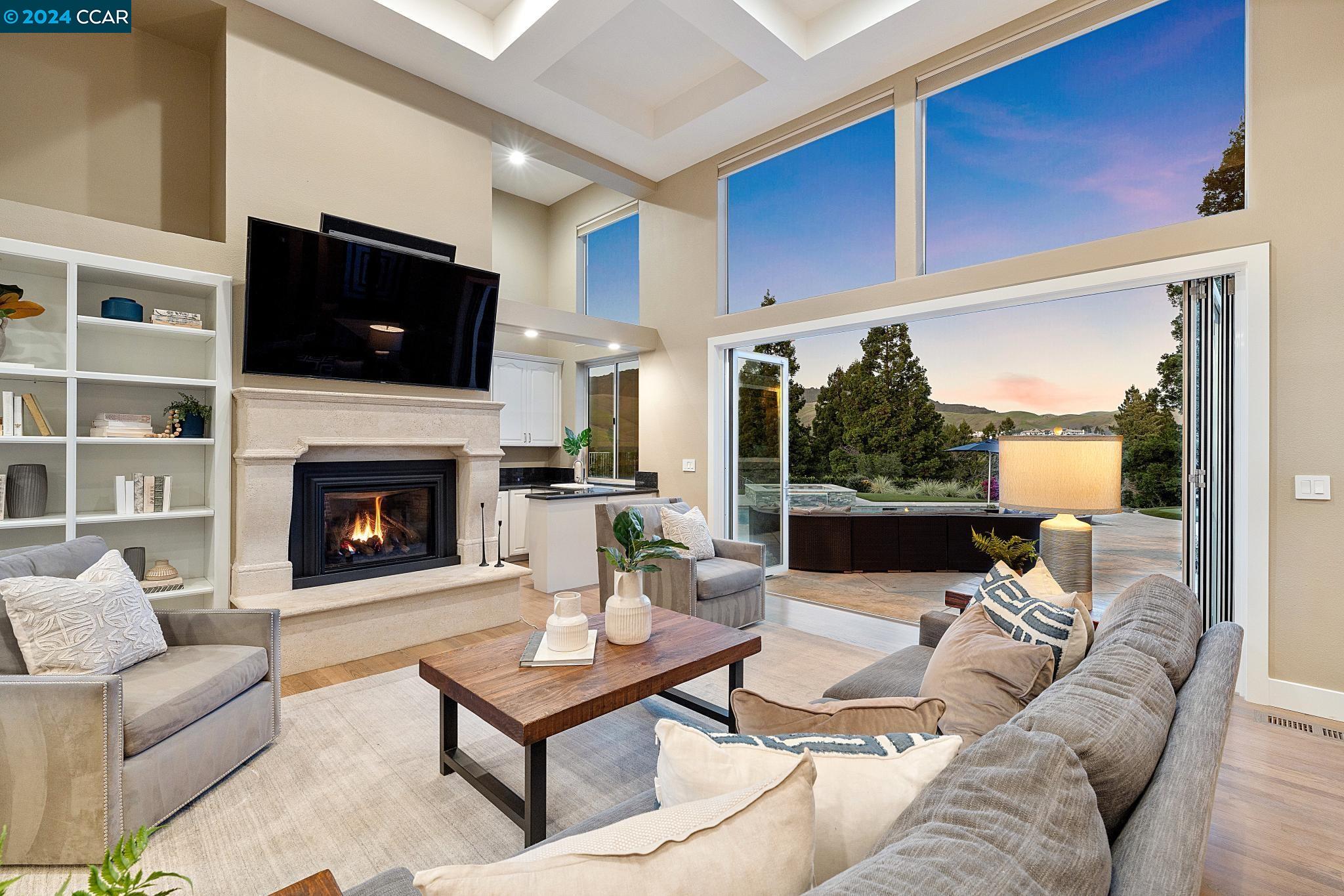 3520 Country Club Place