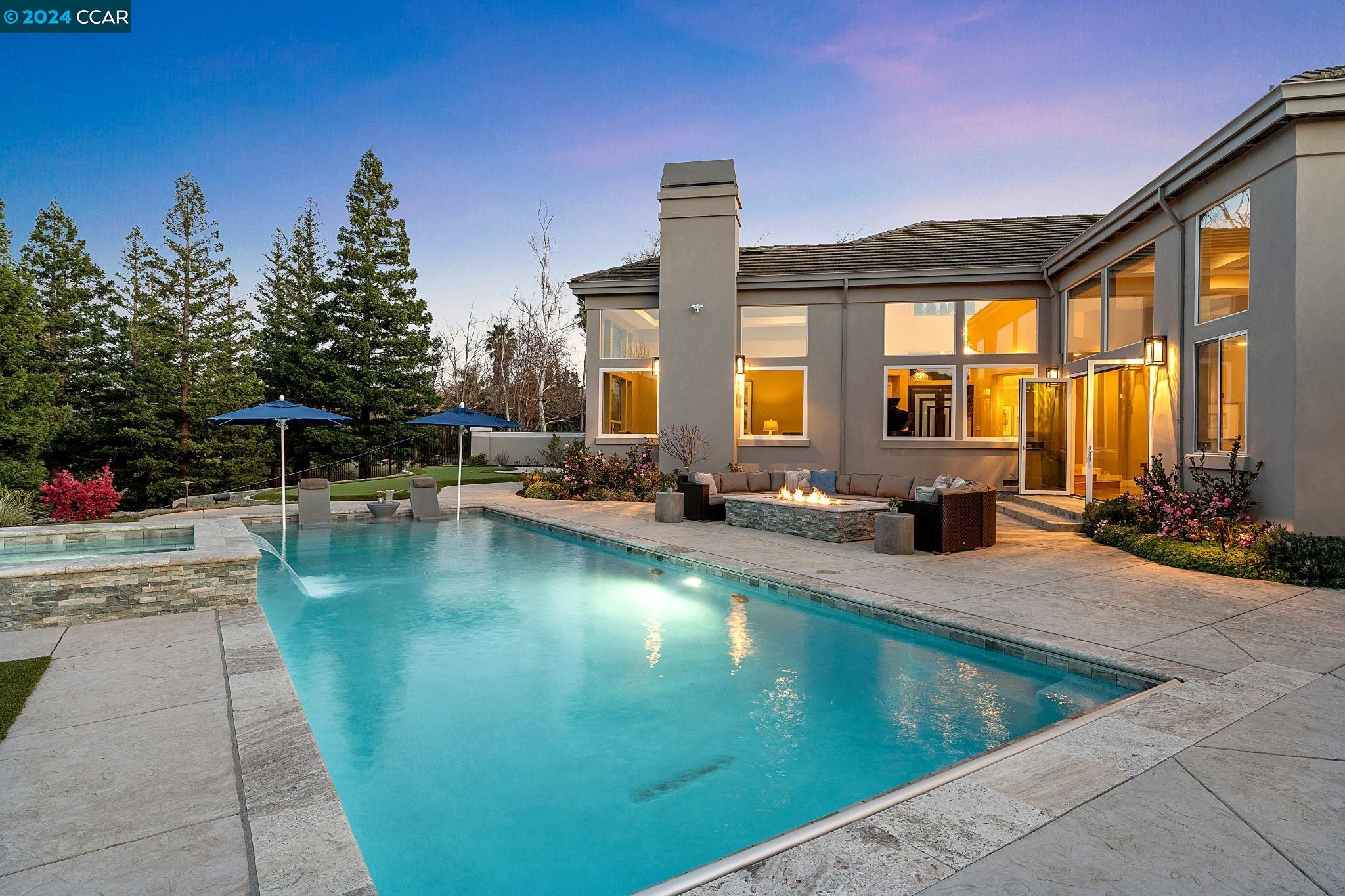 3520 Country Club Place