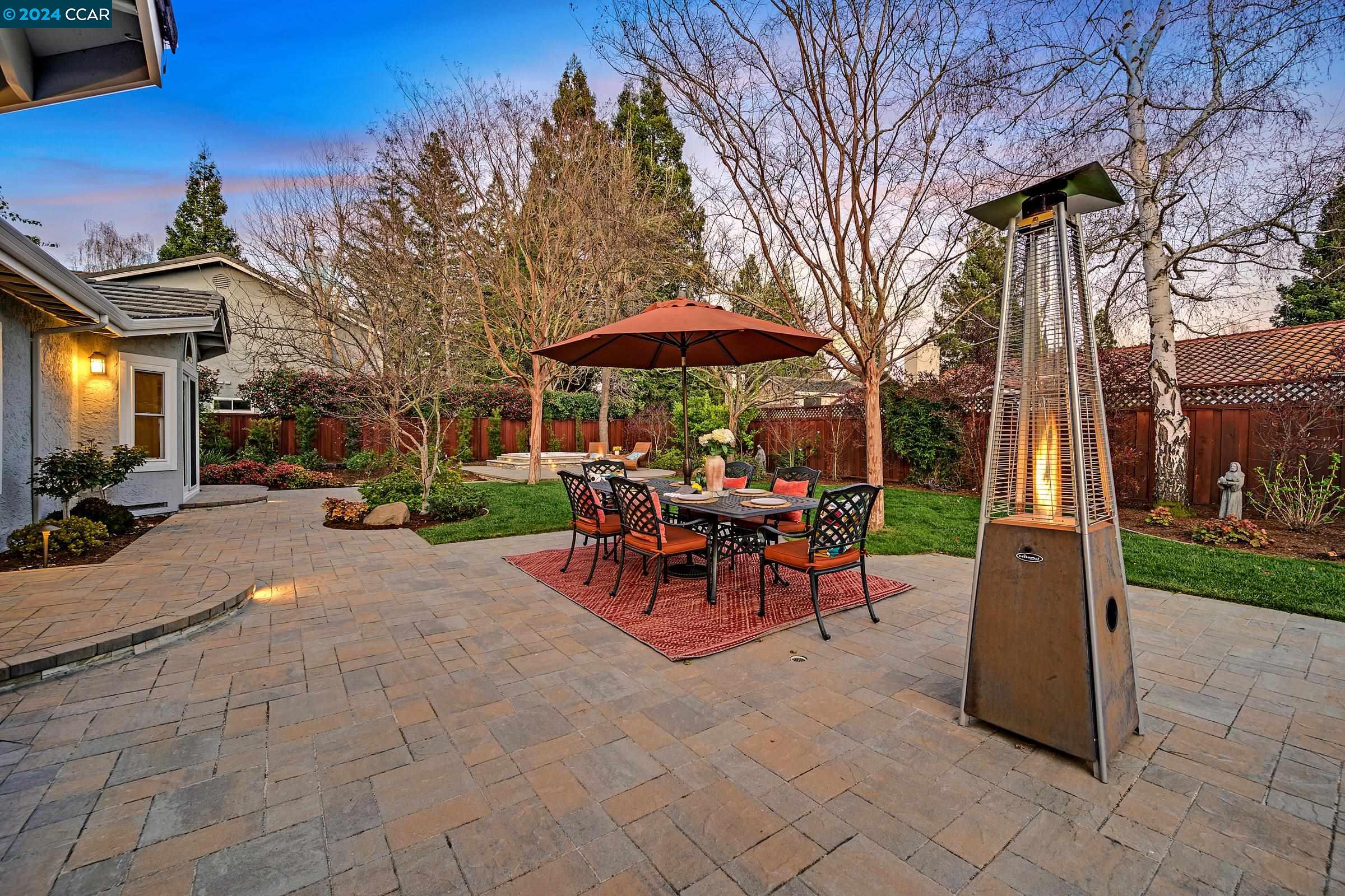 100 Carole Meadows Ct