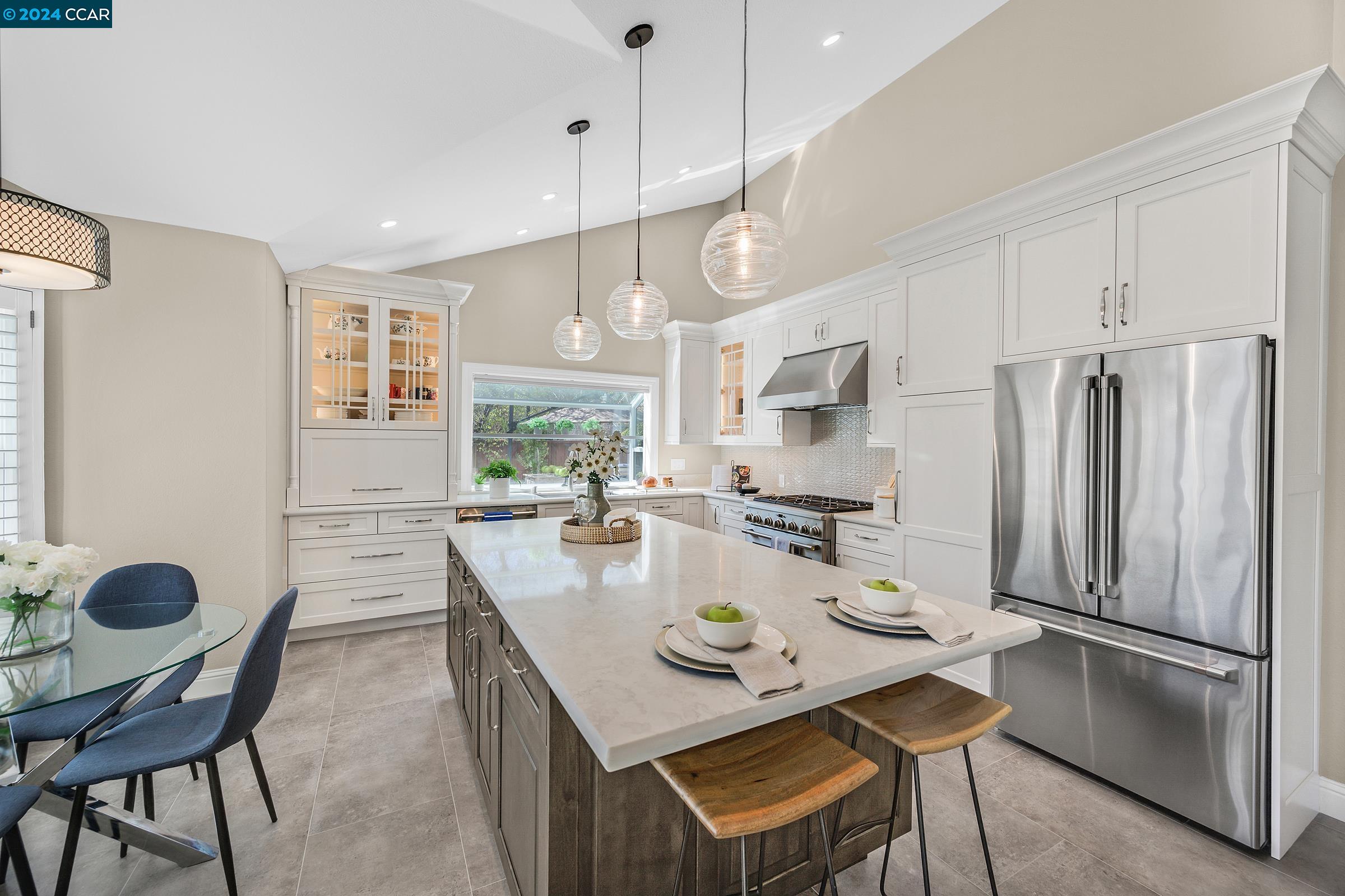 100 Carole Meadows Ct