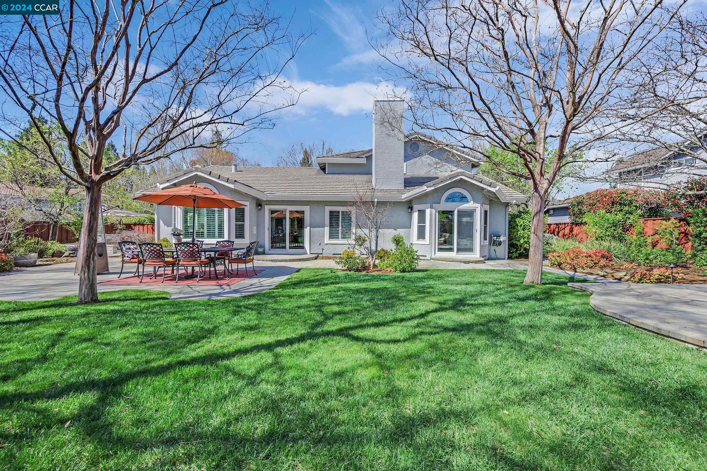 100 Carole Meadows Ct