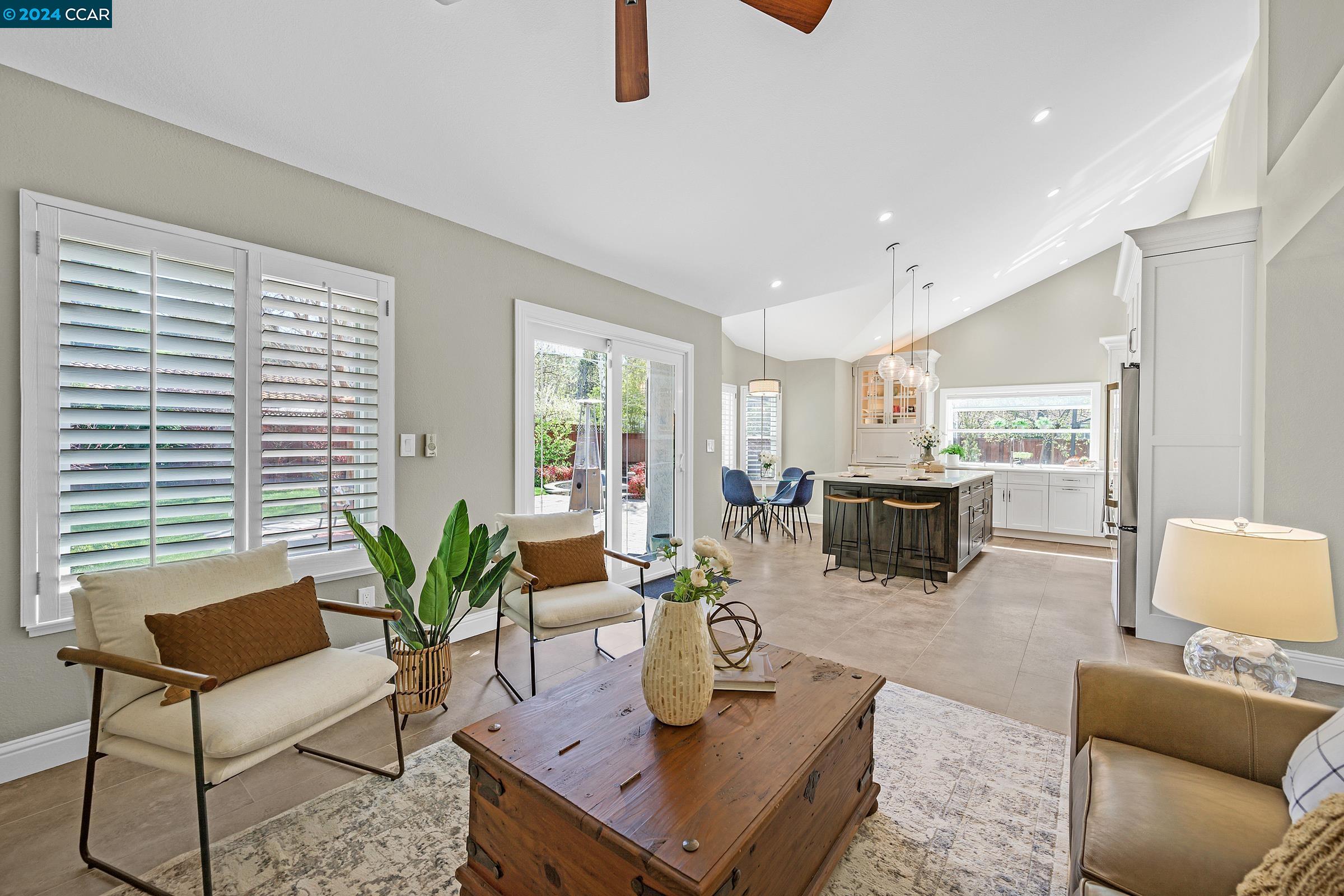 100 Carole Meadows Ct