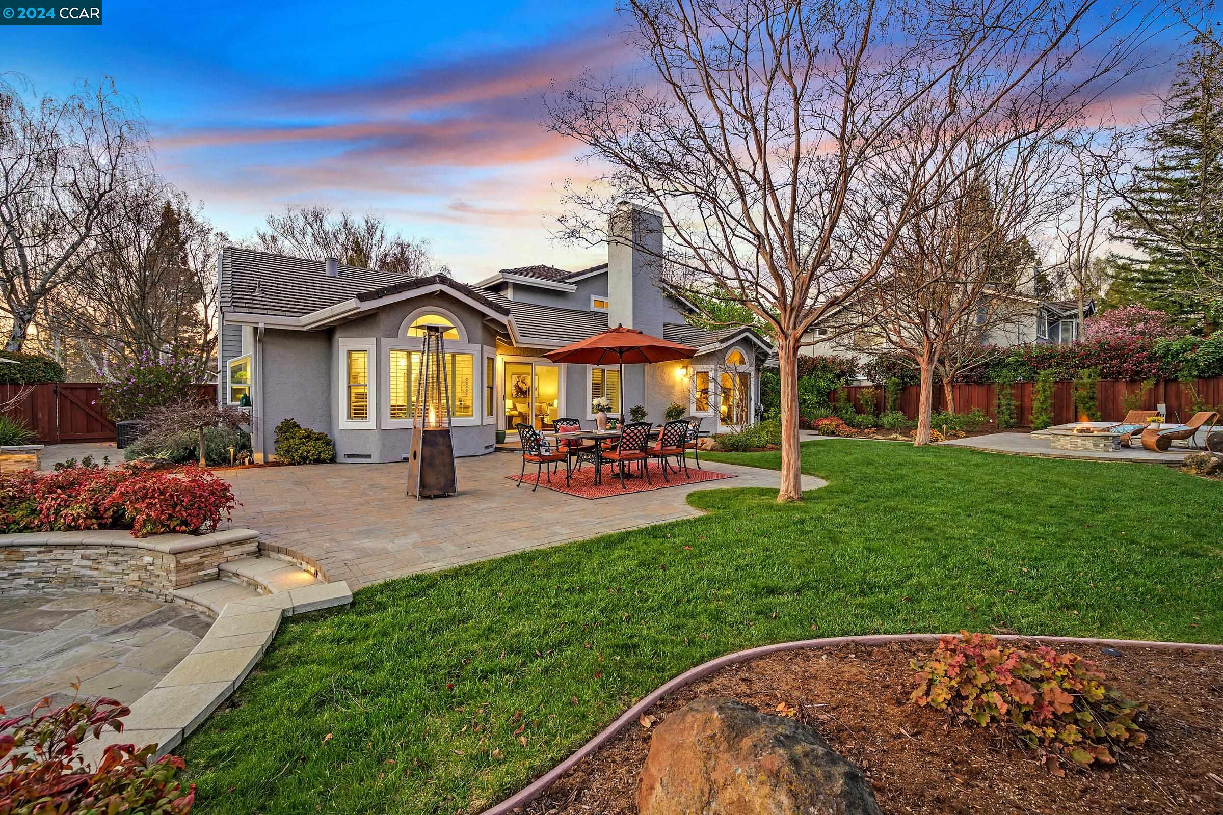 100 Carole Meadows Ct