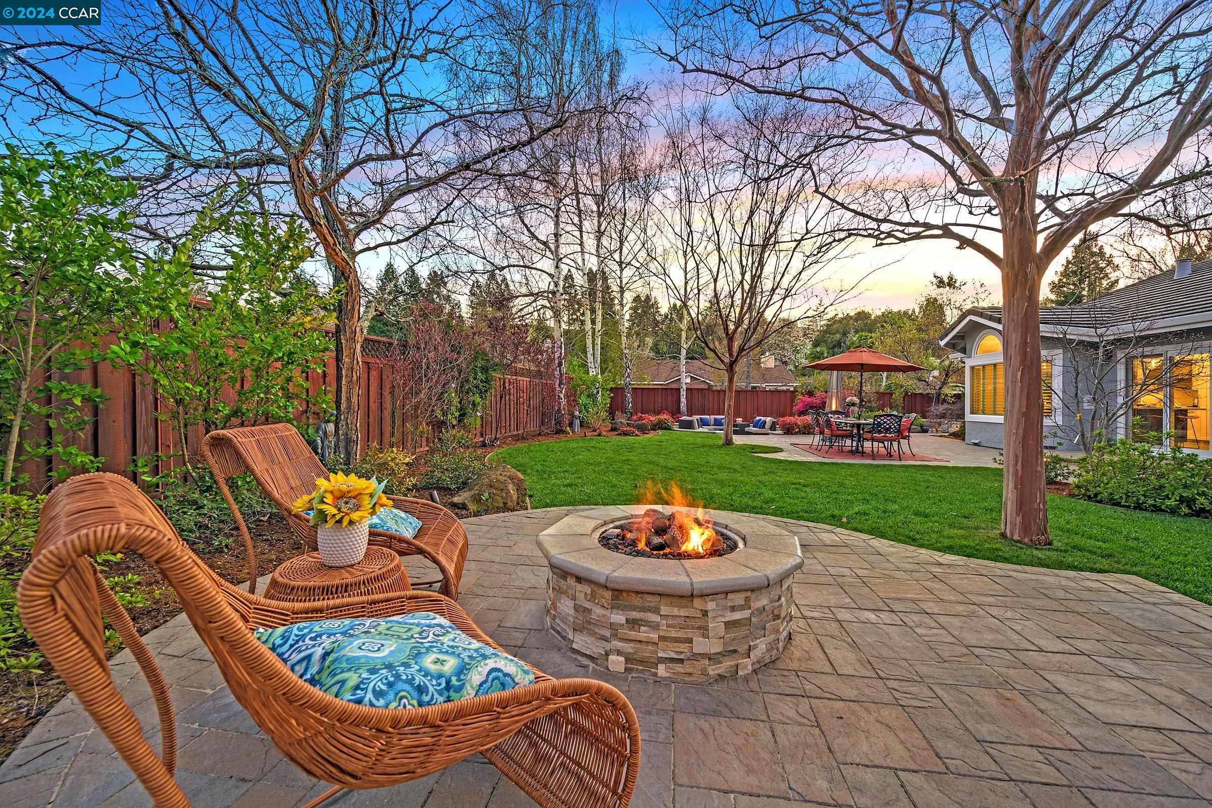 100 Carole Meadows Ct