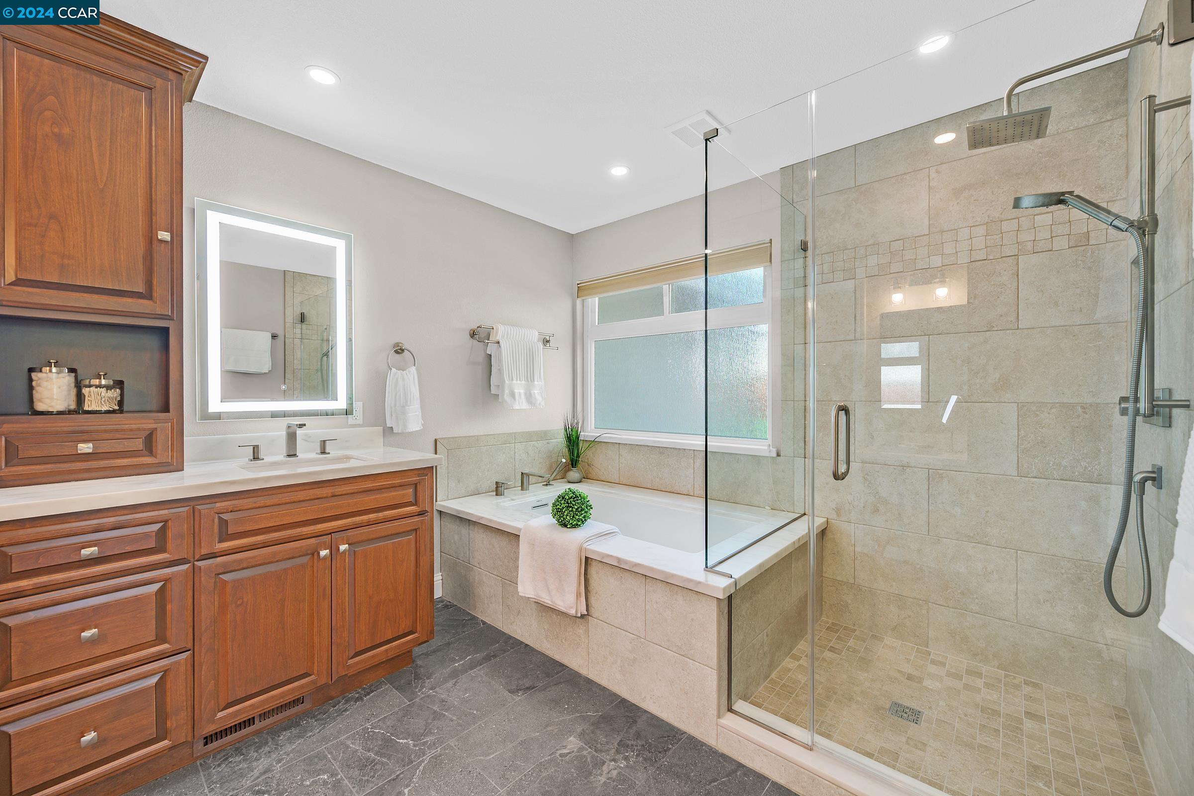 100 Carole Meadows Ct