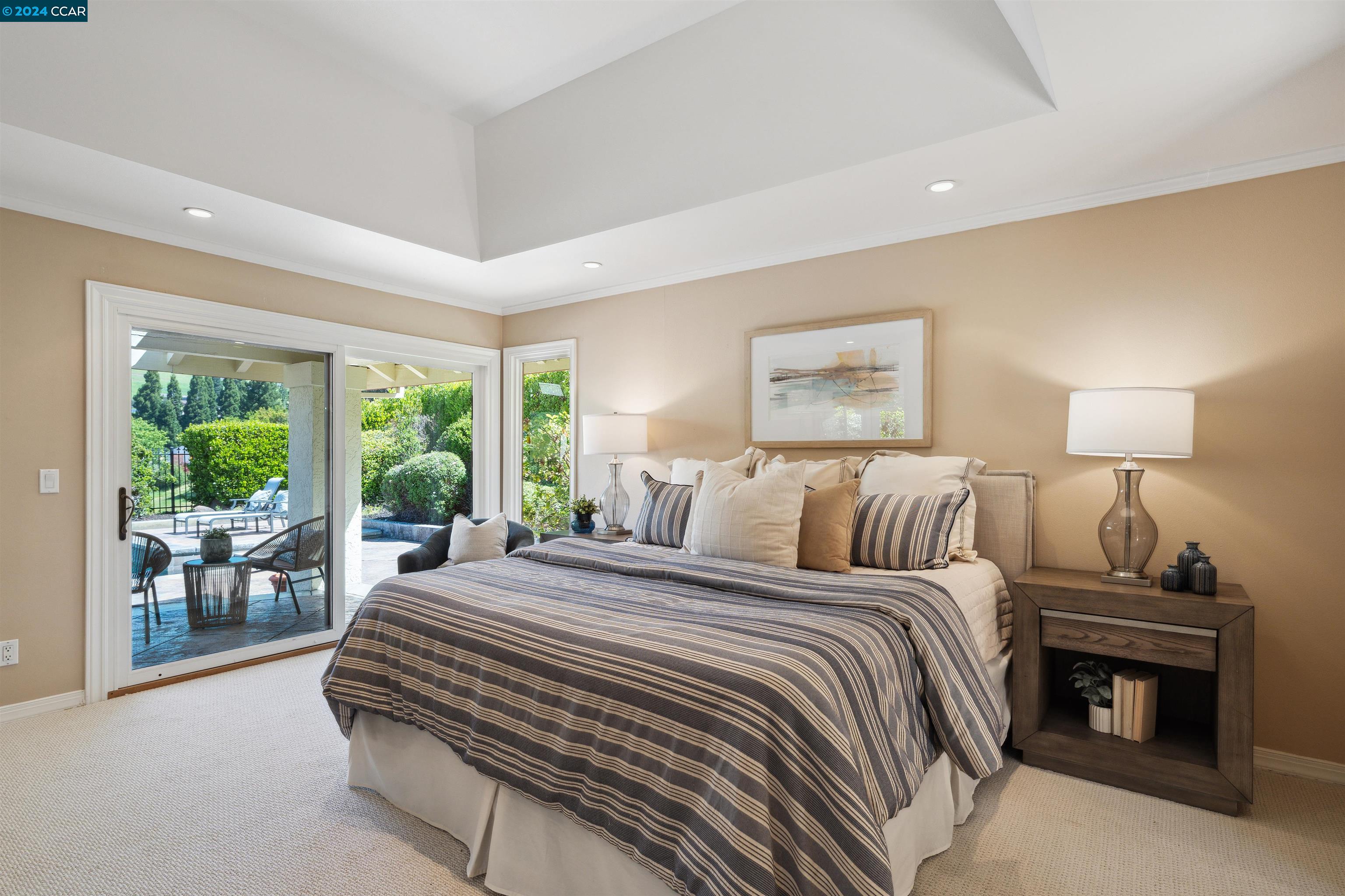 704 Liquidamber Pl