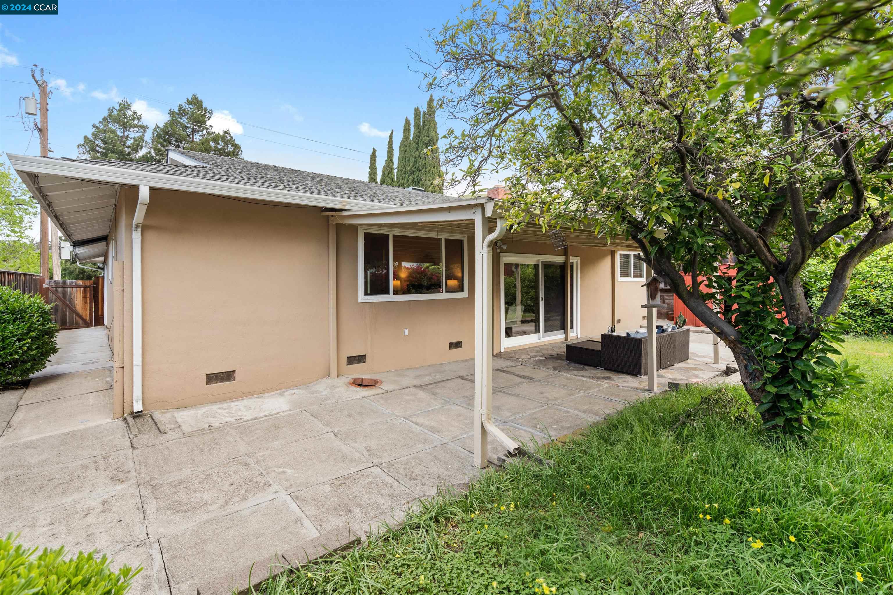 639 Woodland Ave