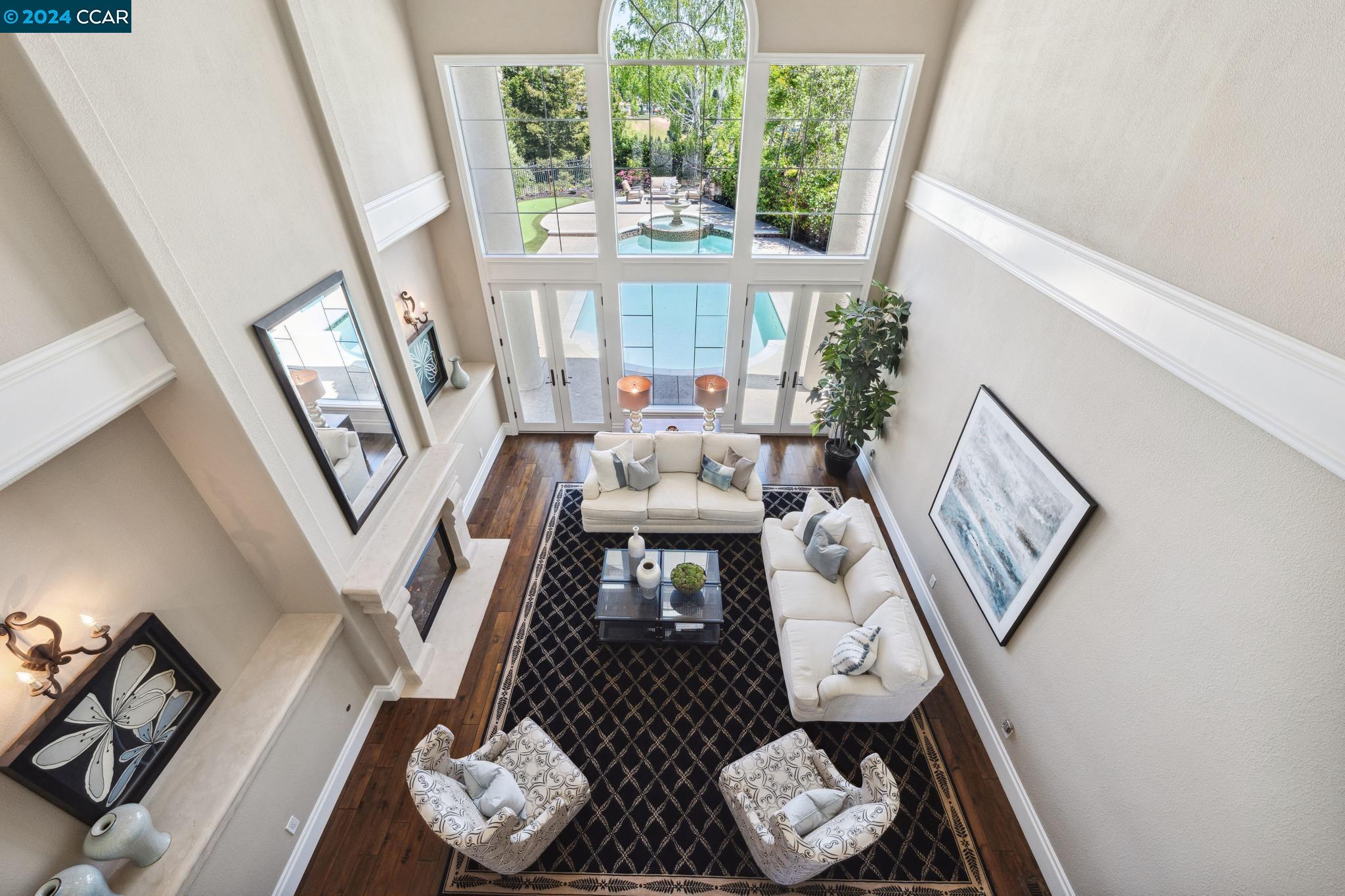 3601 Country Club Terrace