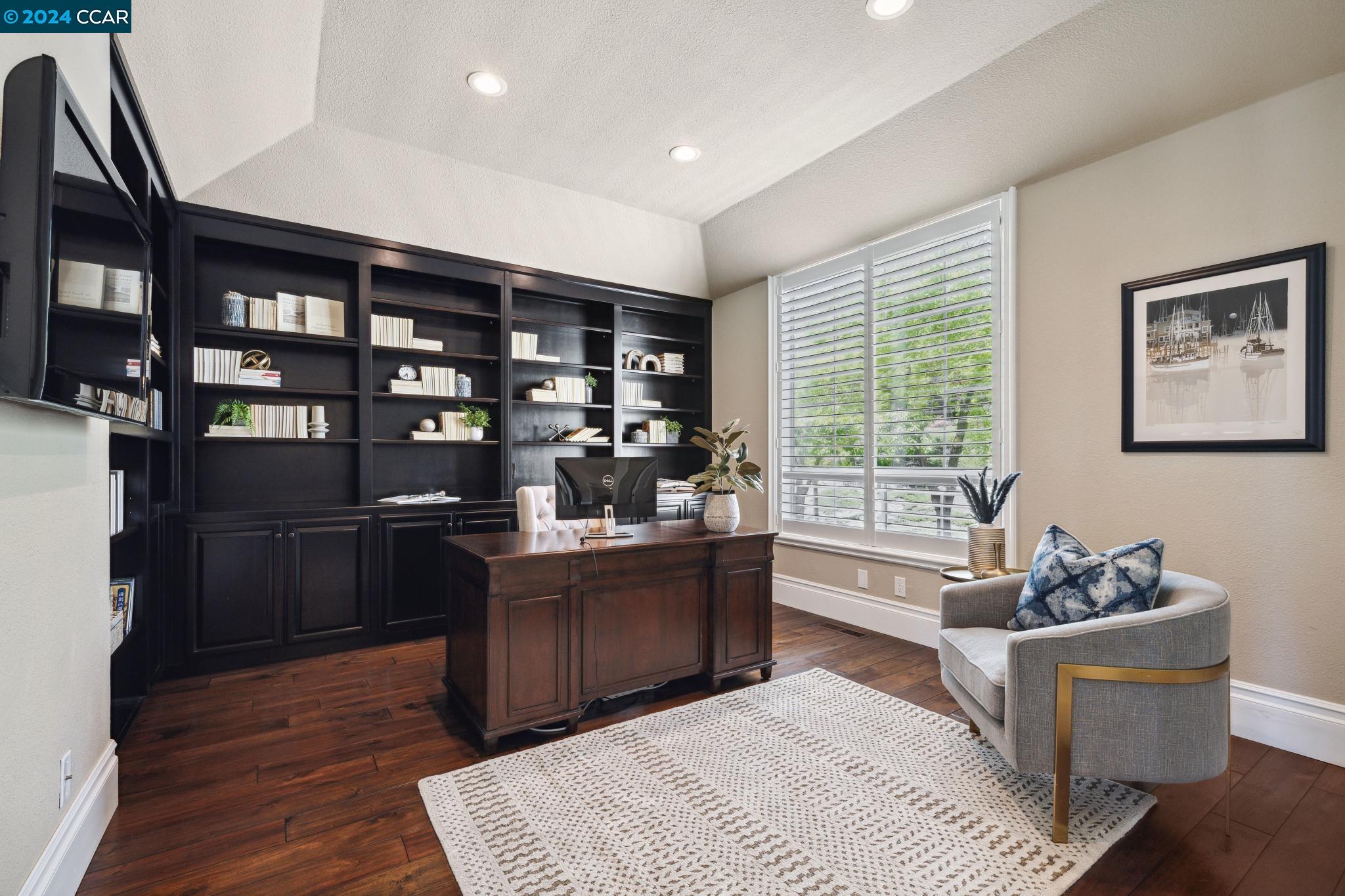 3601 Country Club Terrace