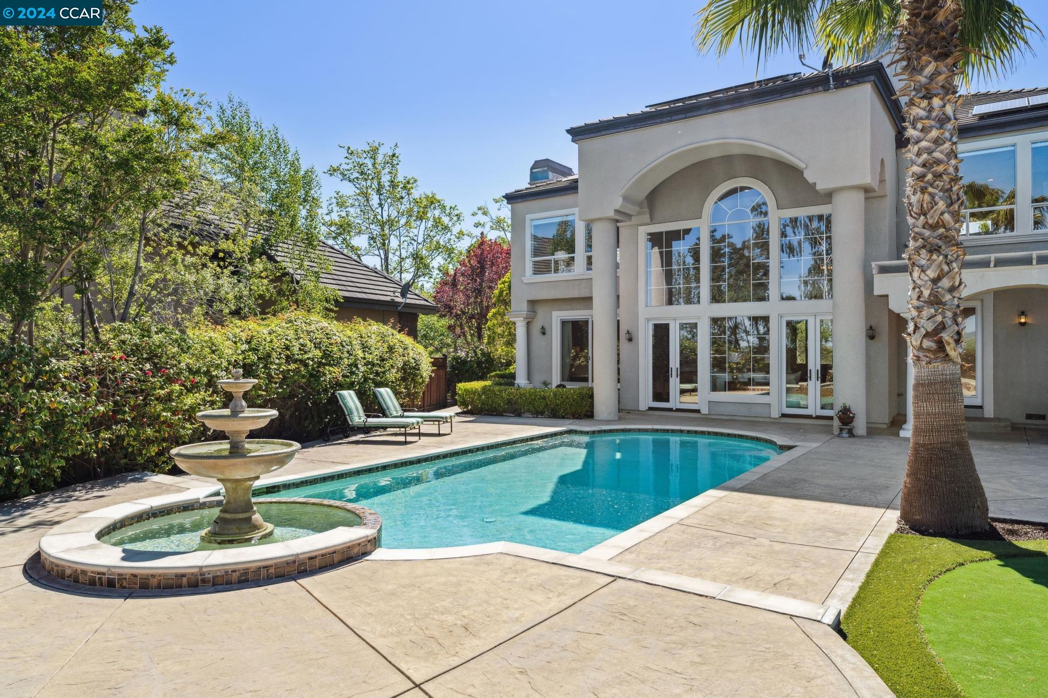 3601 Country Club Terrace