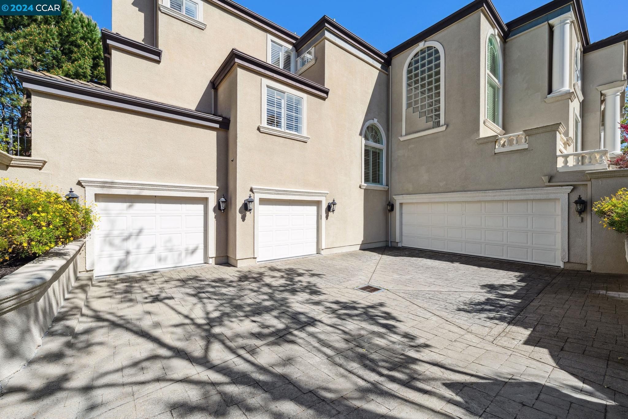 3601 Country Club Terrace